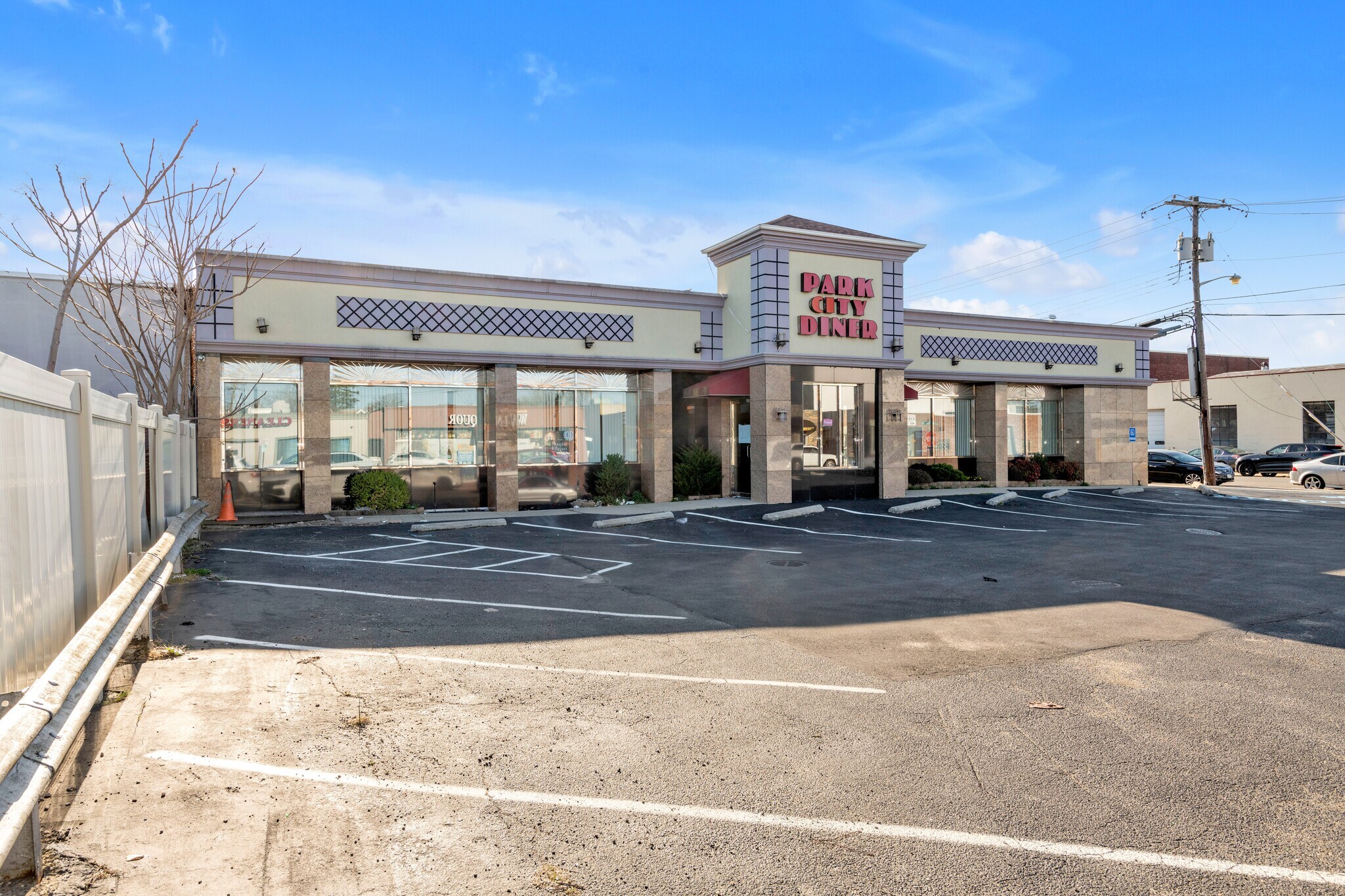 101 Herricks Rd Garden City Park, NY 11040 Retail Property for Lease on