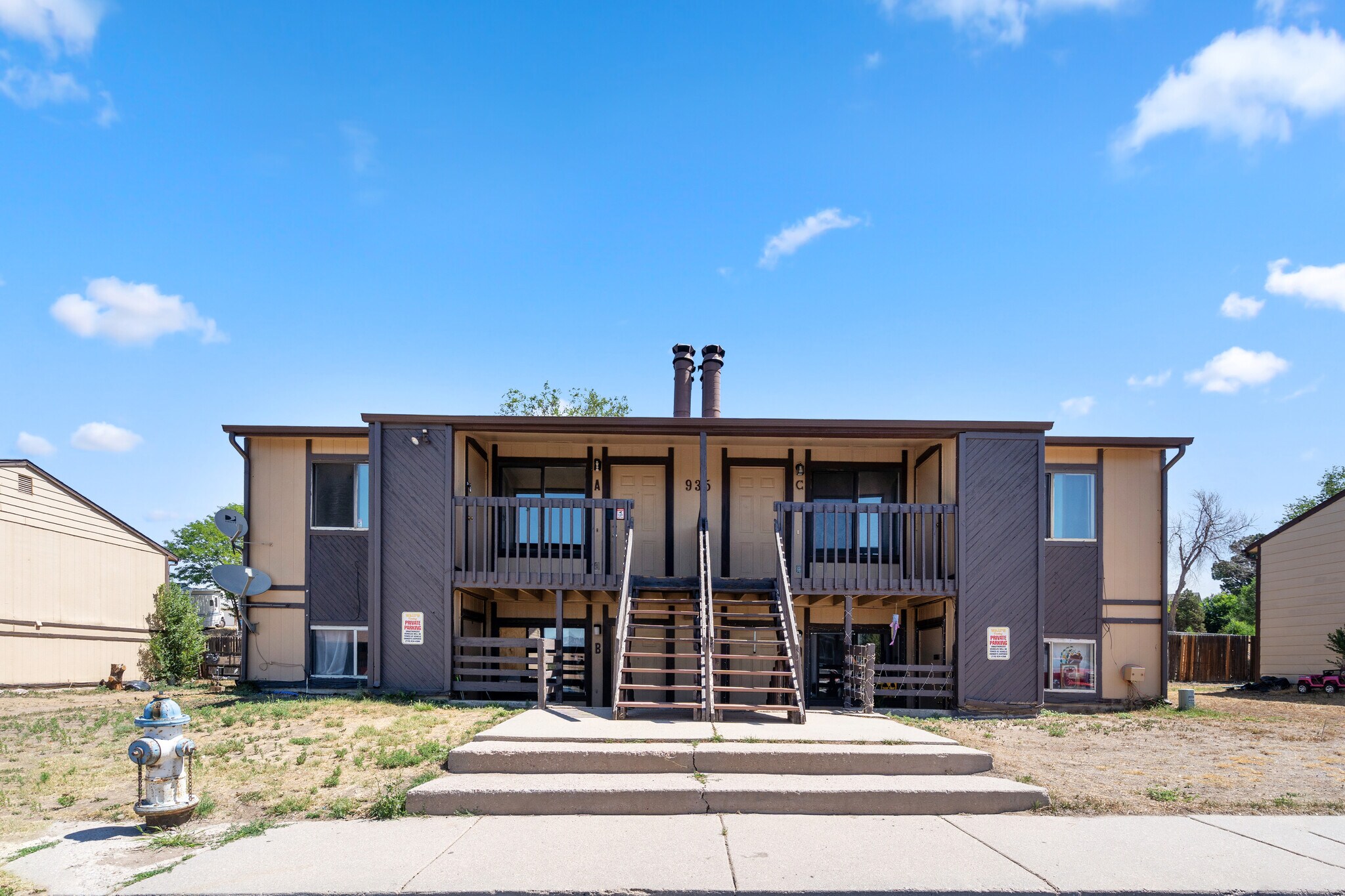 935 Hathaway Dr, Colorado Springs, CO for Sale