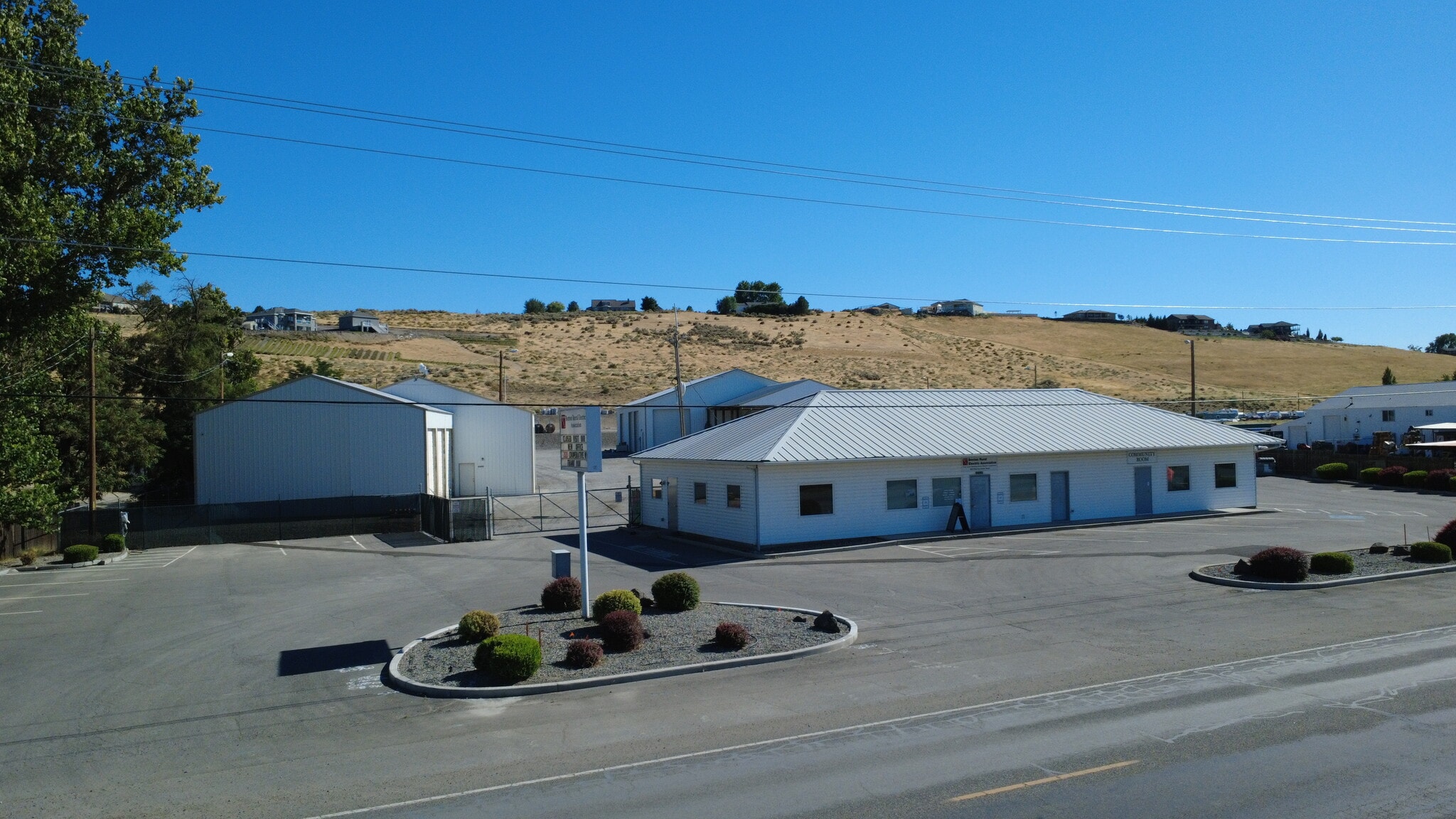 6095 W Van Giesen St, West Richland, WA for Sale