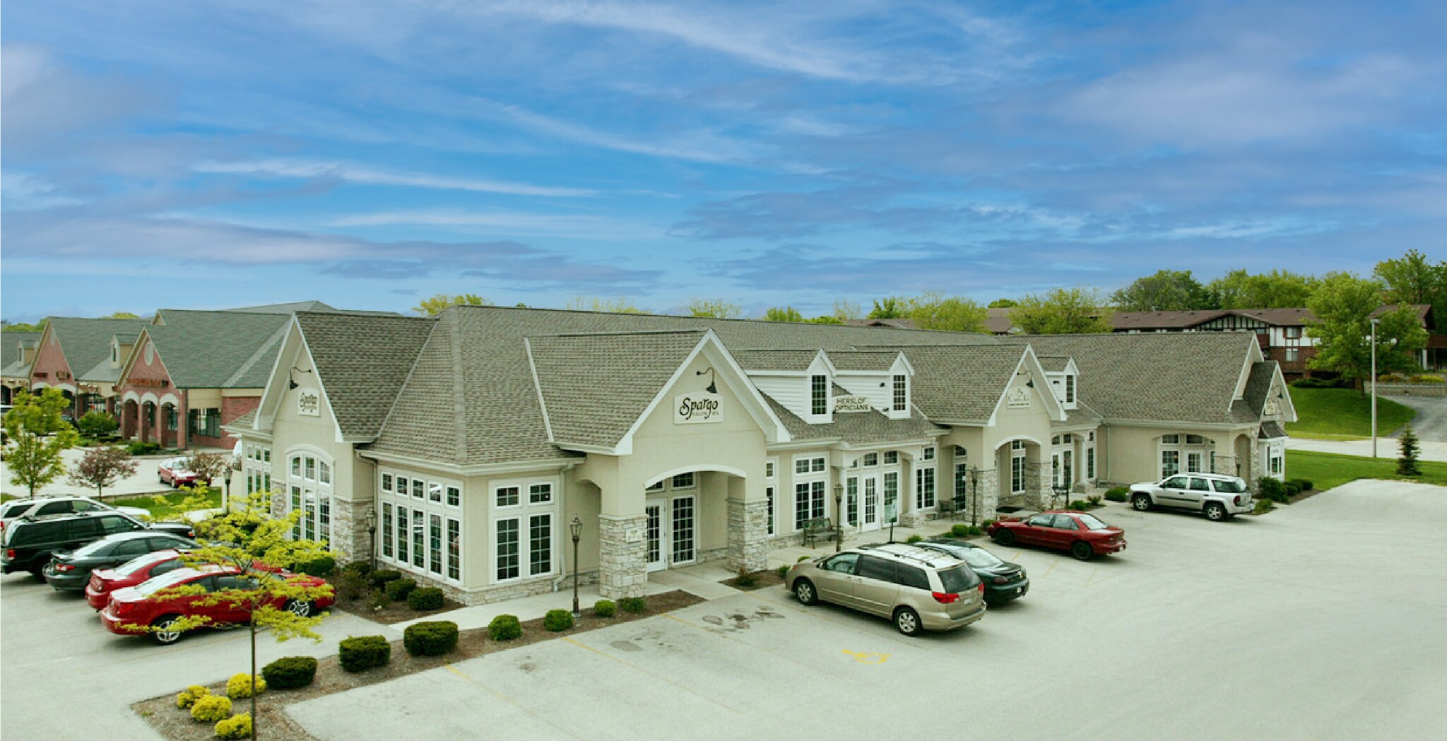 1300 Capitol Dr, Pewaukee, WI for Rent