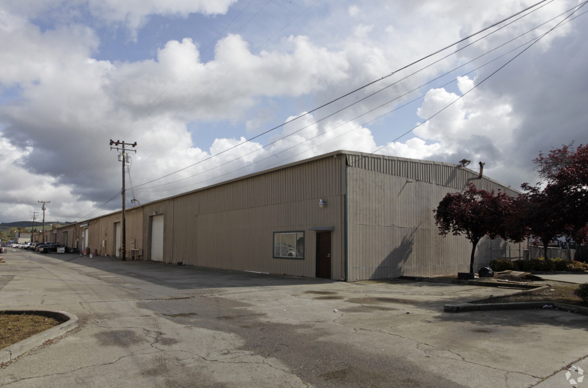 1273 W Industrial Pky Hayward, CA 94544 Industrial Park Property for
