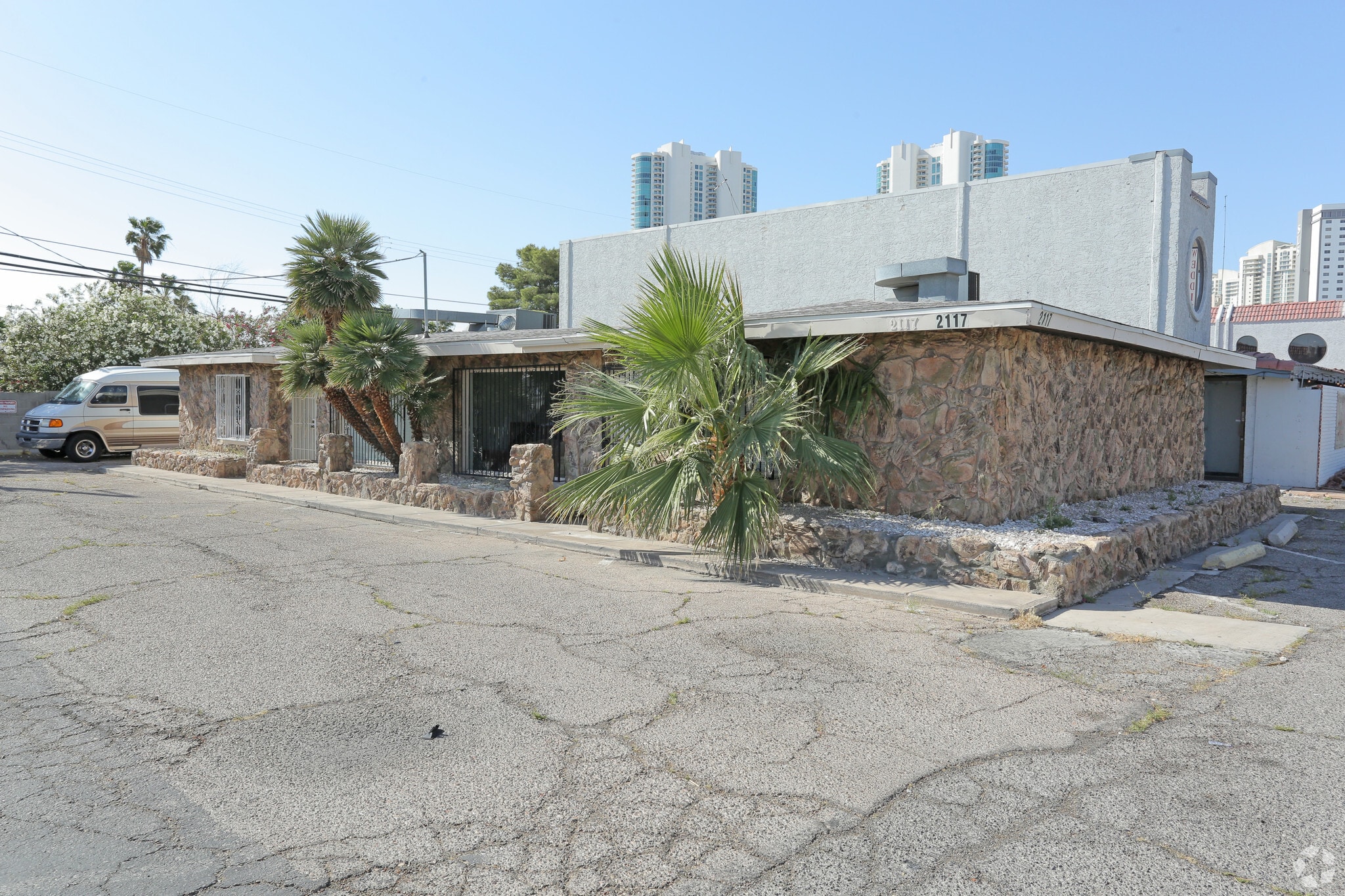 2117 Paradise Rd, Las Vegas, NV for Sale