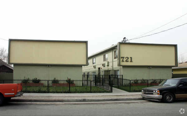 719-721 N Garfield Ave, Pasadena, CA for Sale