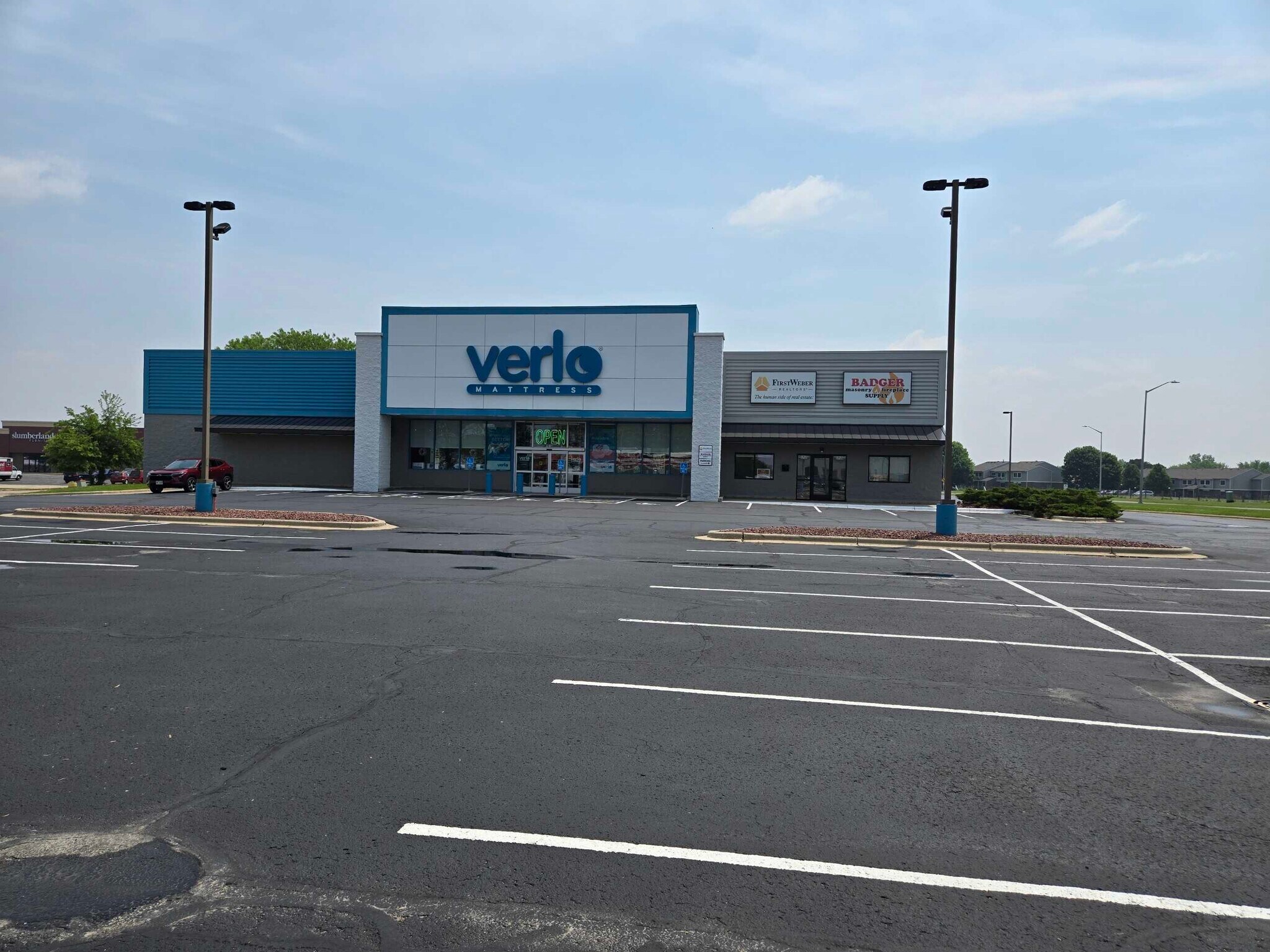 1613 N Spring St, Beaver Dam, WI for Rent