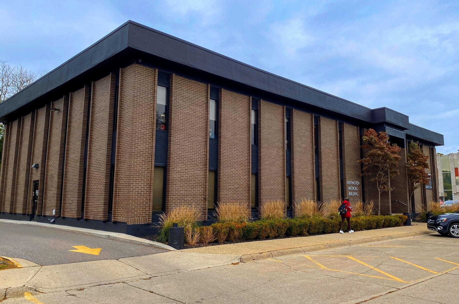 26657 Woodward Ave, Huntington Woods, MI for Rent