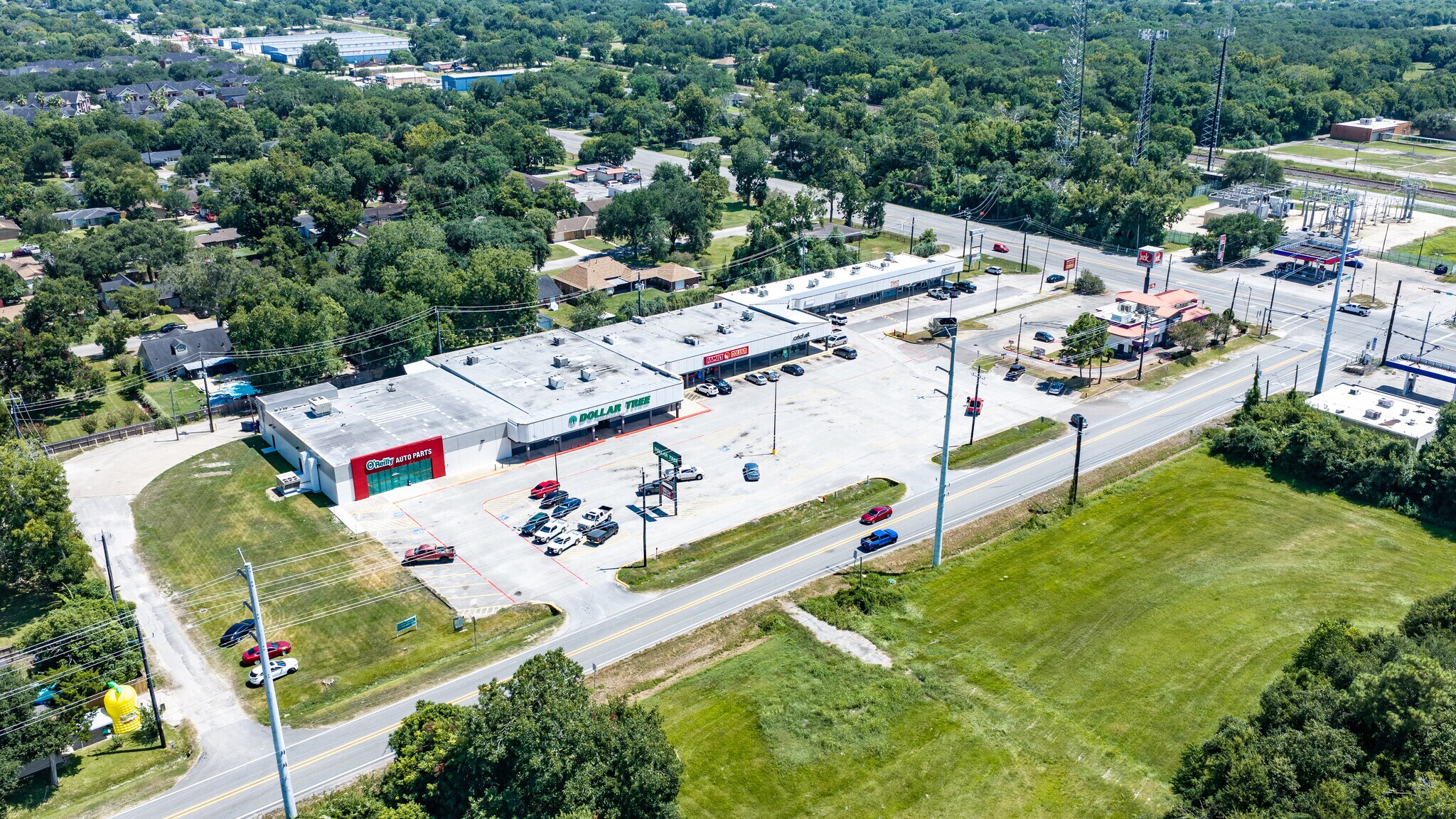 Hwy 6, Hitchcock, TX for Rent