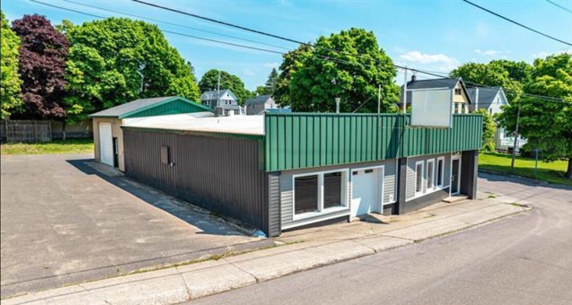 1001 Ethel Ave, Hancock, MI for Sale