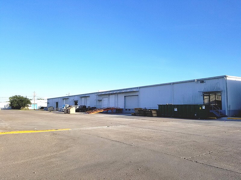 401 N T St, Harlingen, TX for Rent