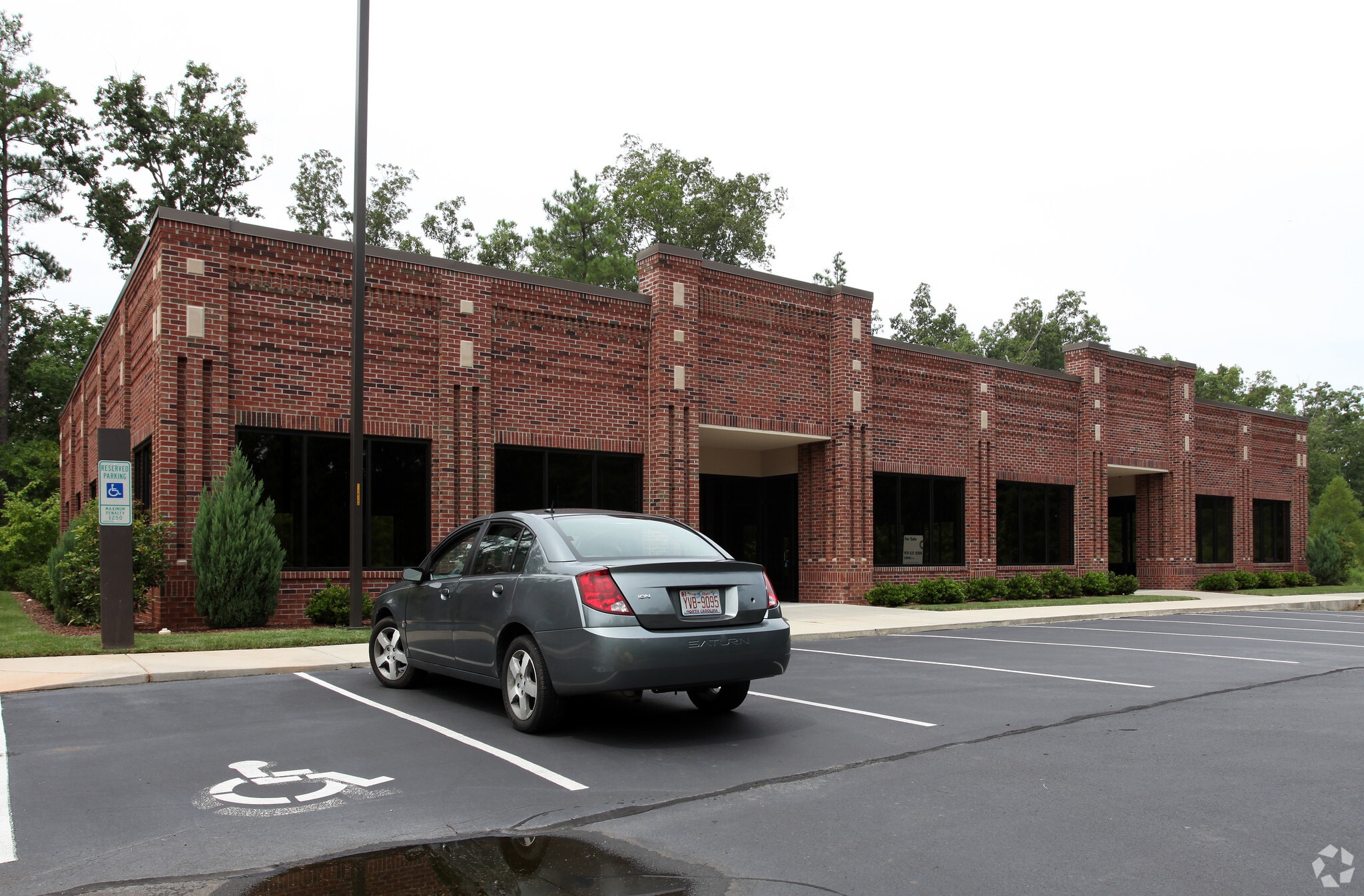801 Cascade Pointe Ln, Cary, NC for Rent