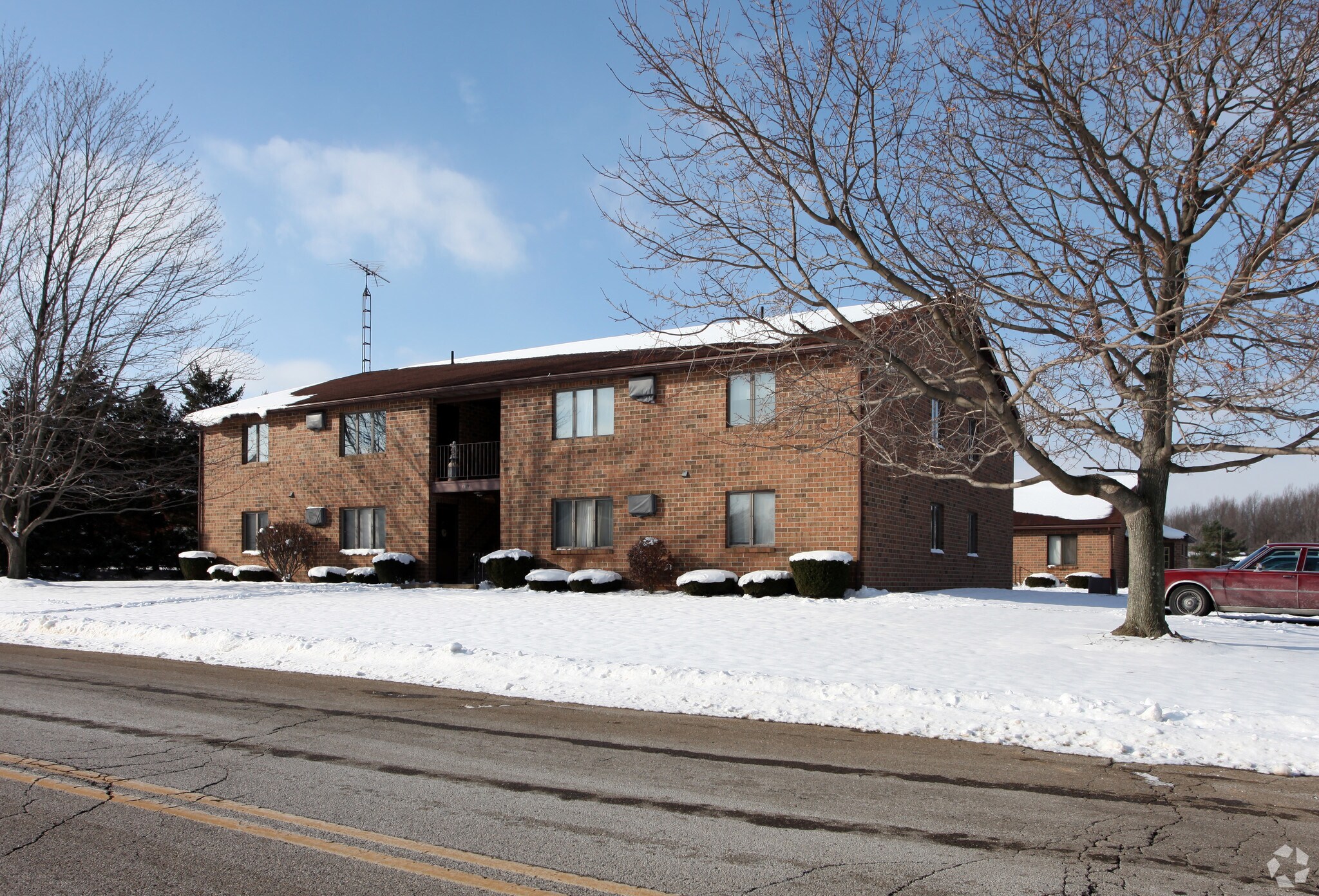 2045 Glamorgan St, Alliance, OH for Sale