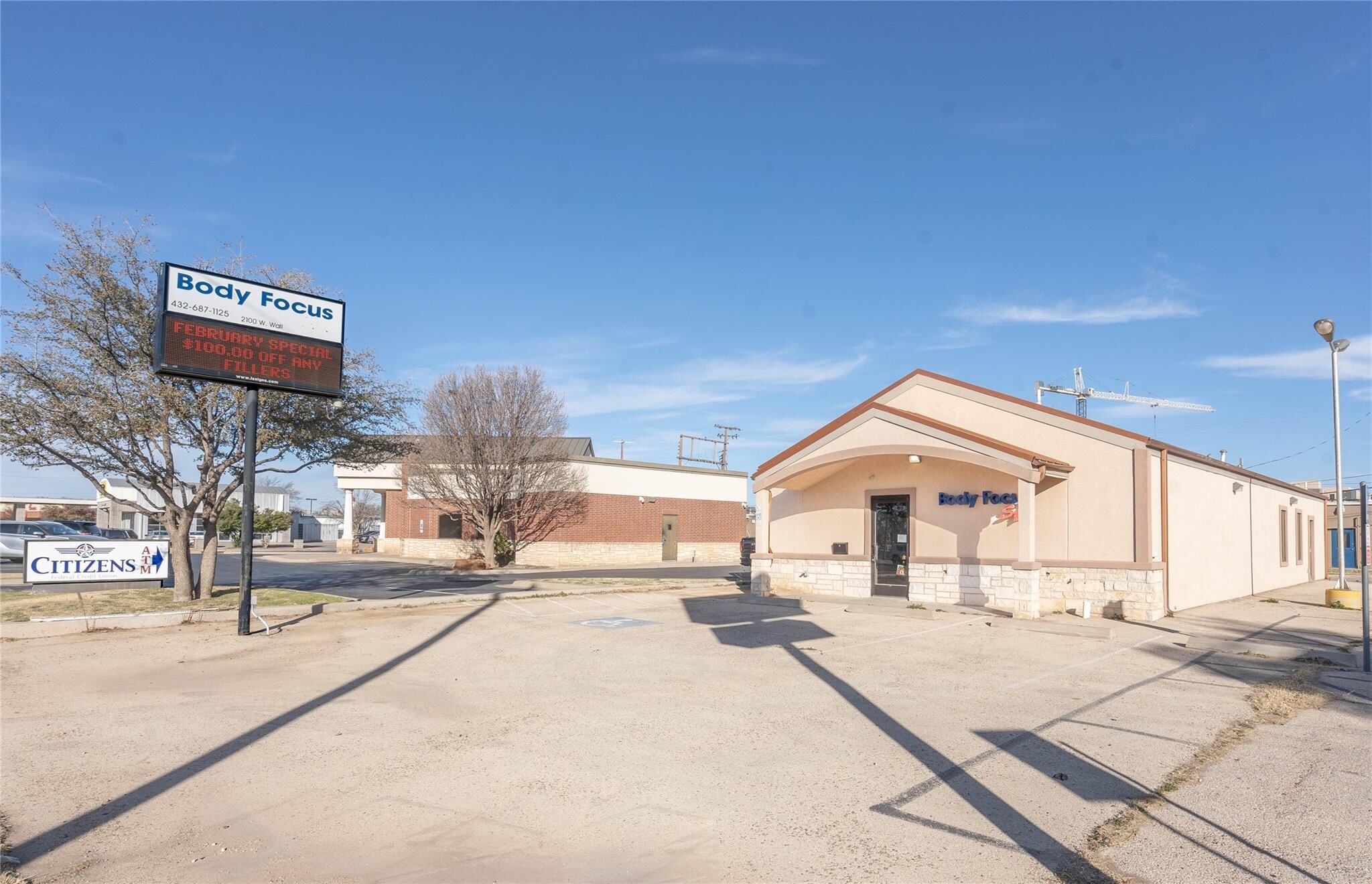 2100 W Wall St, Midland, TX for Sale