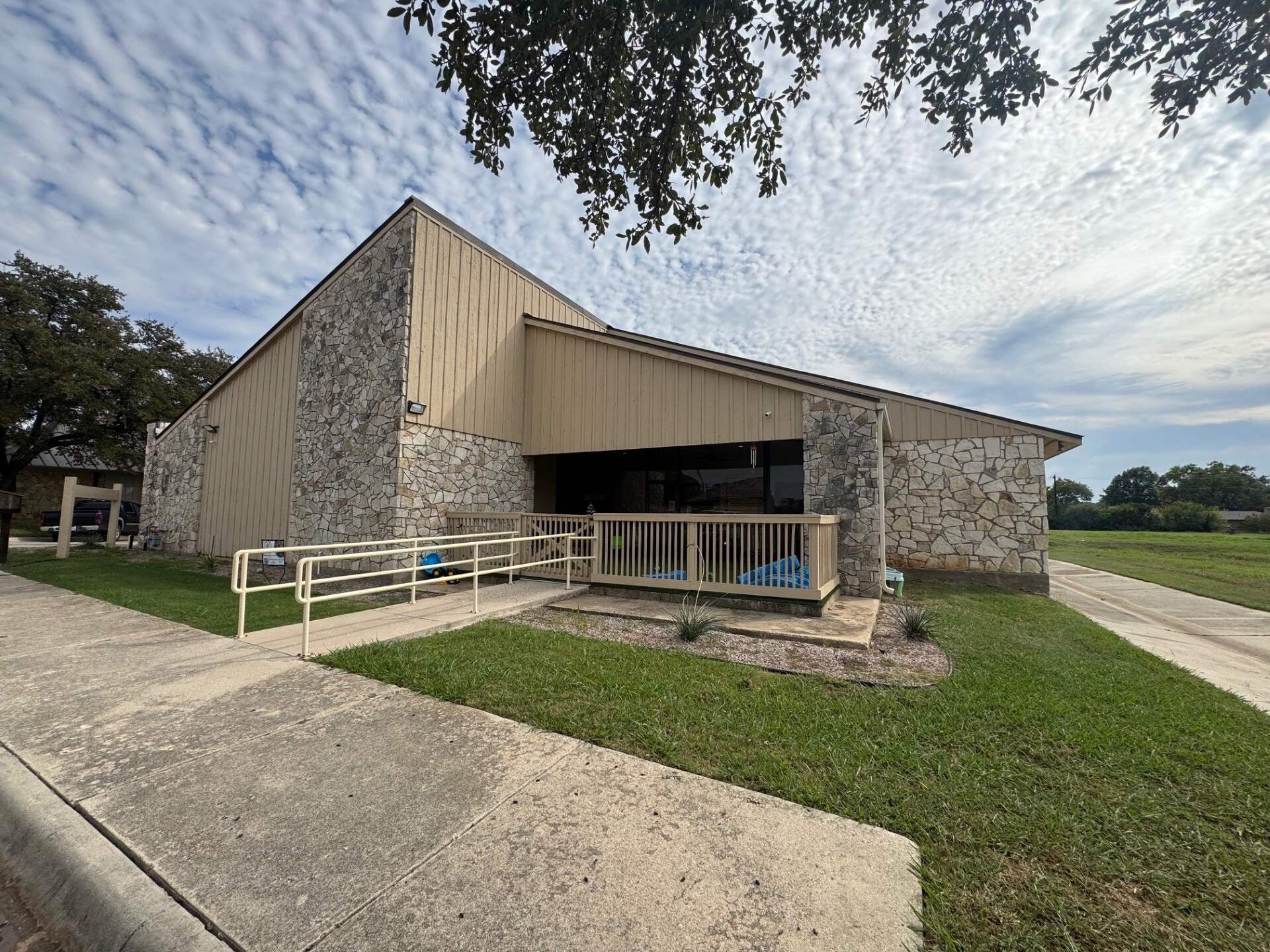 1300 Fulton St, Denton, TX for Rent