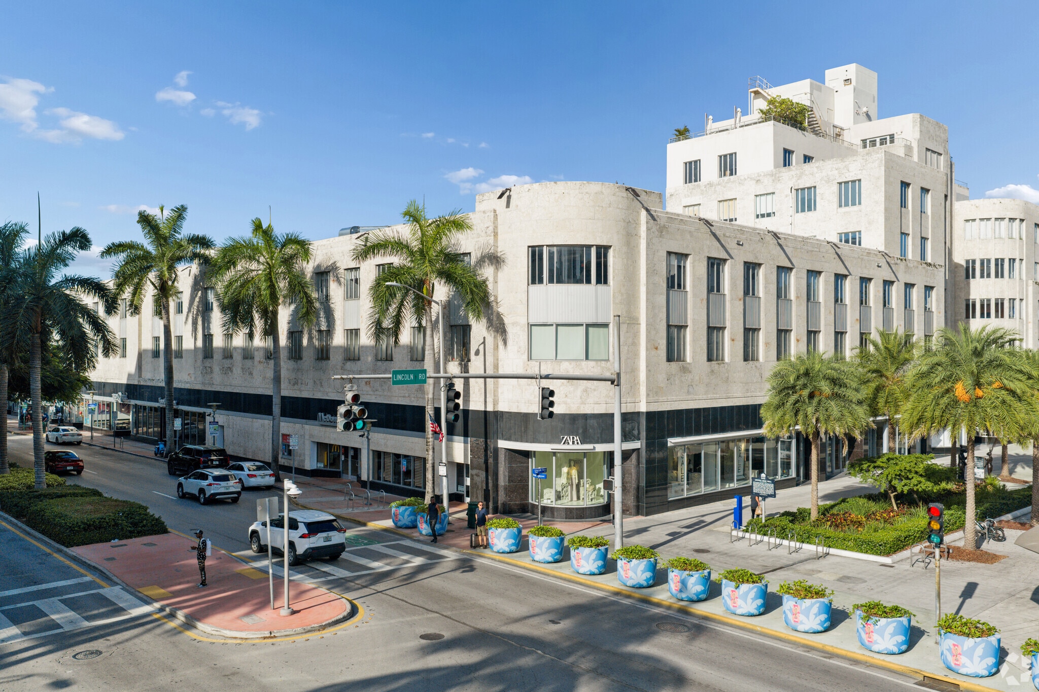 420 Lincoln Rd, Miami Beach, FL for Rent