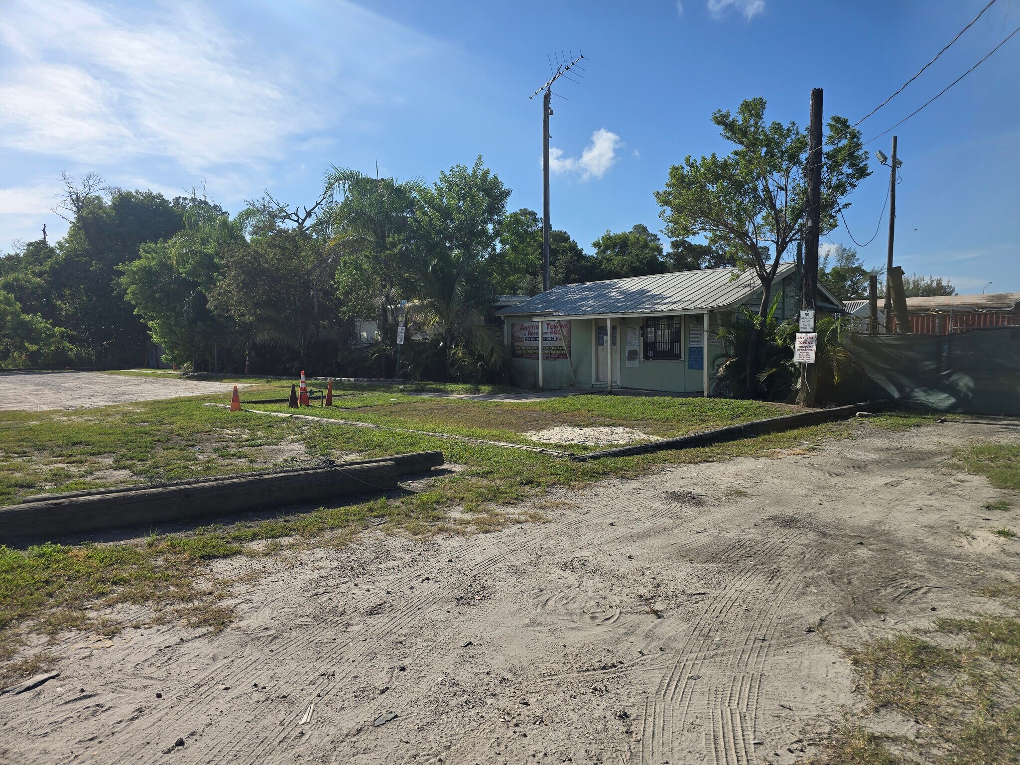 6738 Wallis Rd, West Palm Beach, FL for Rent