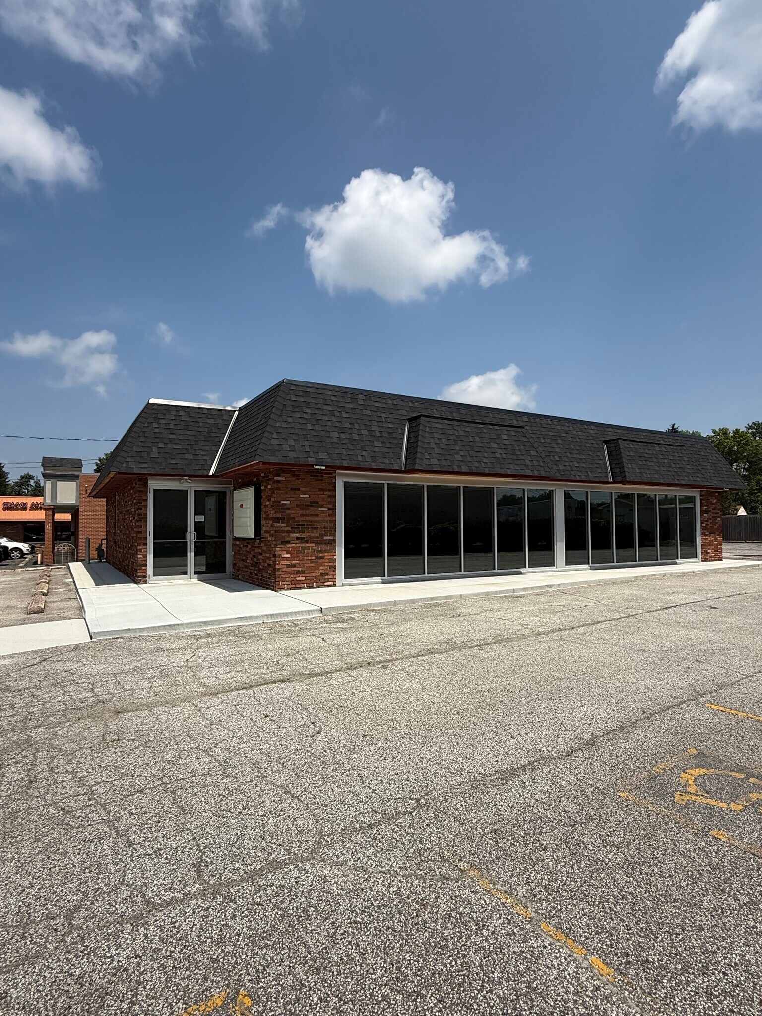 6699 W 130th St, Parma Heights, OH for Rent