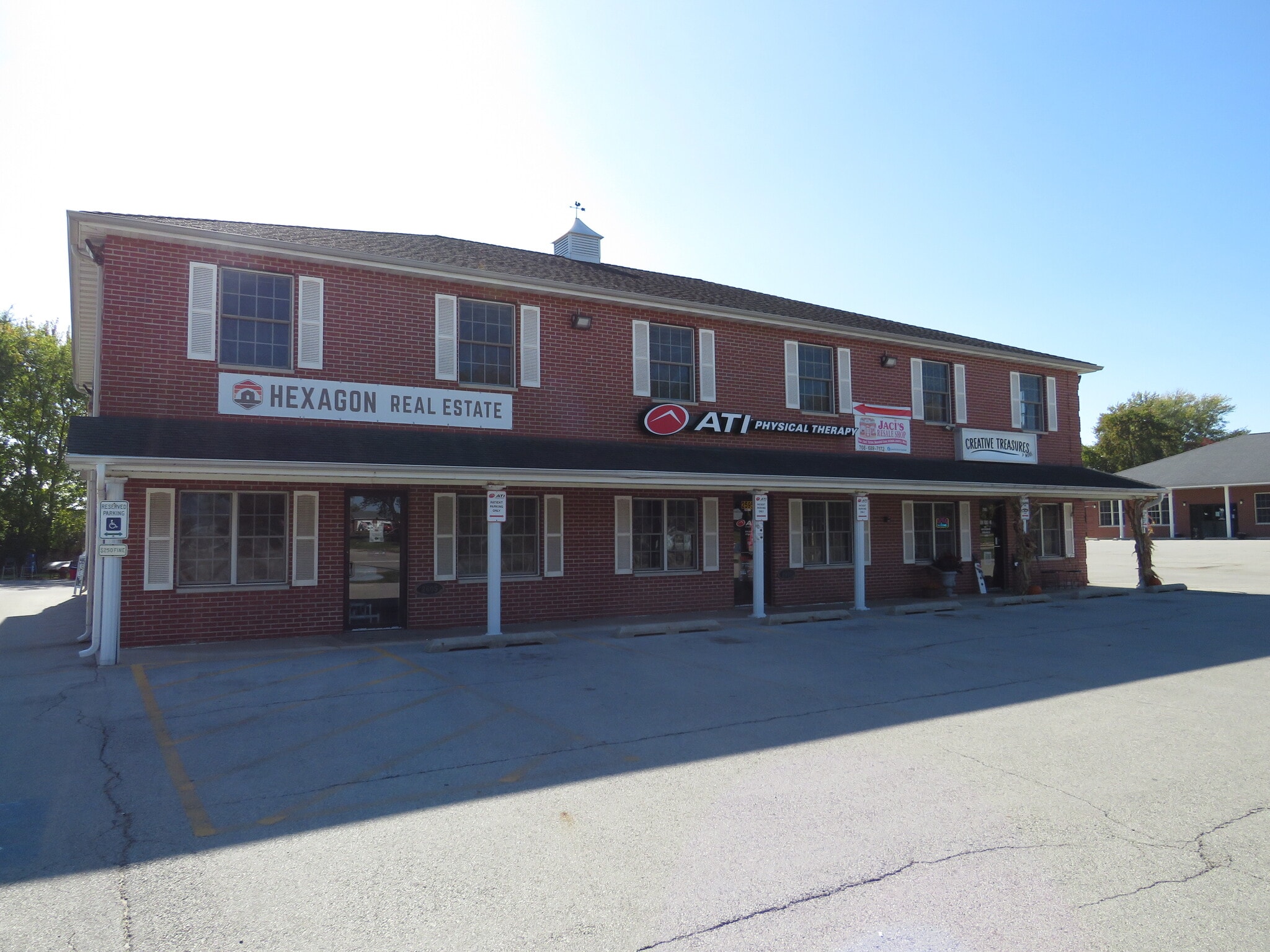 2585 E Division St, Diamond, IL for Sale