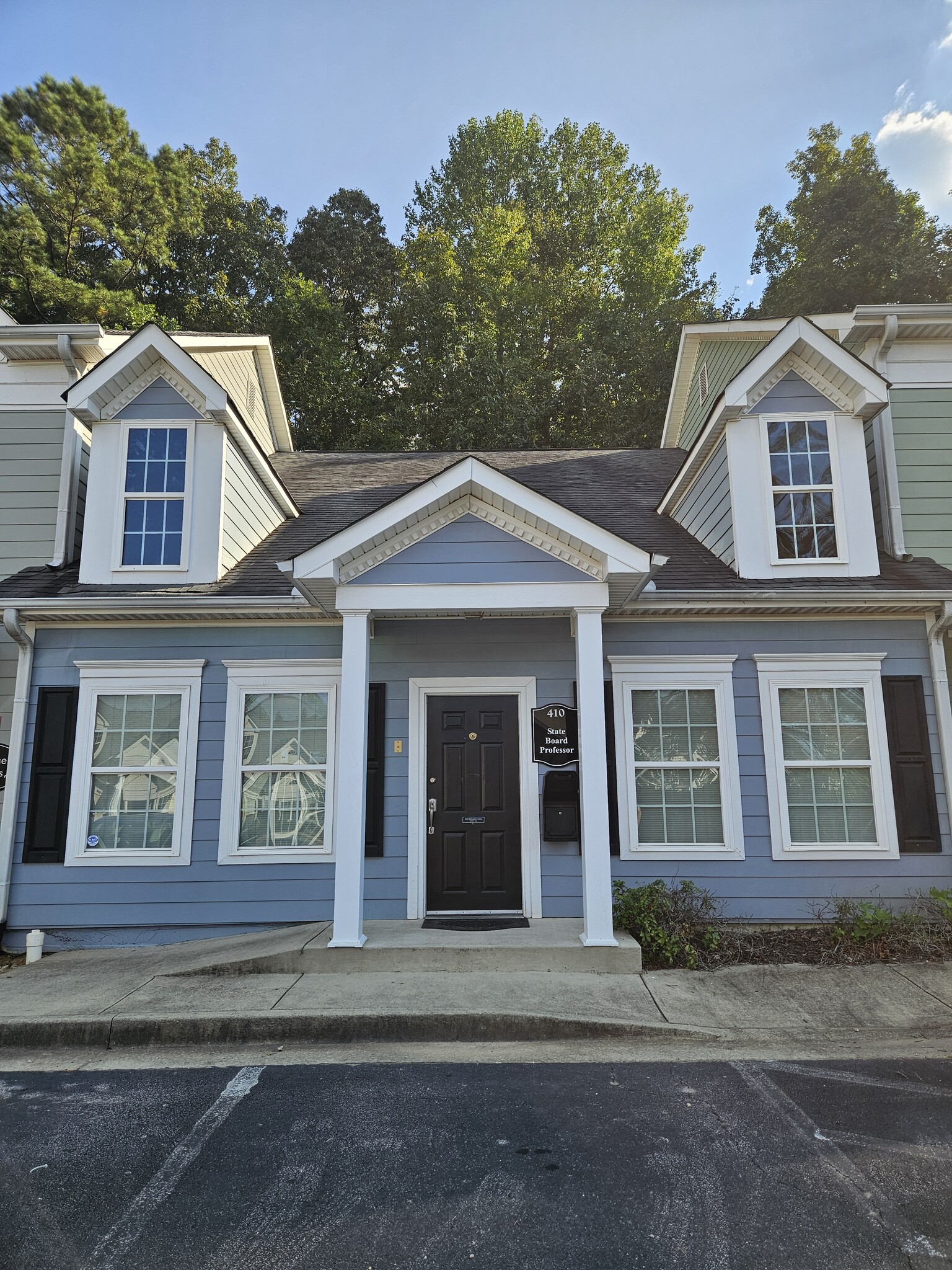 500 W Lanier Ave, Fayetteville, GA for Sale