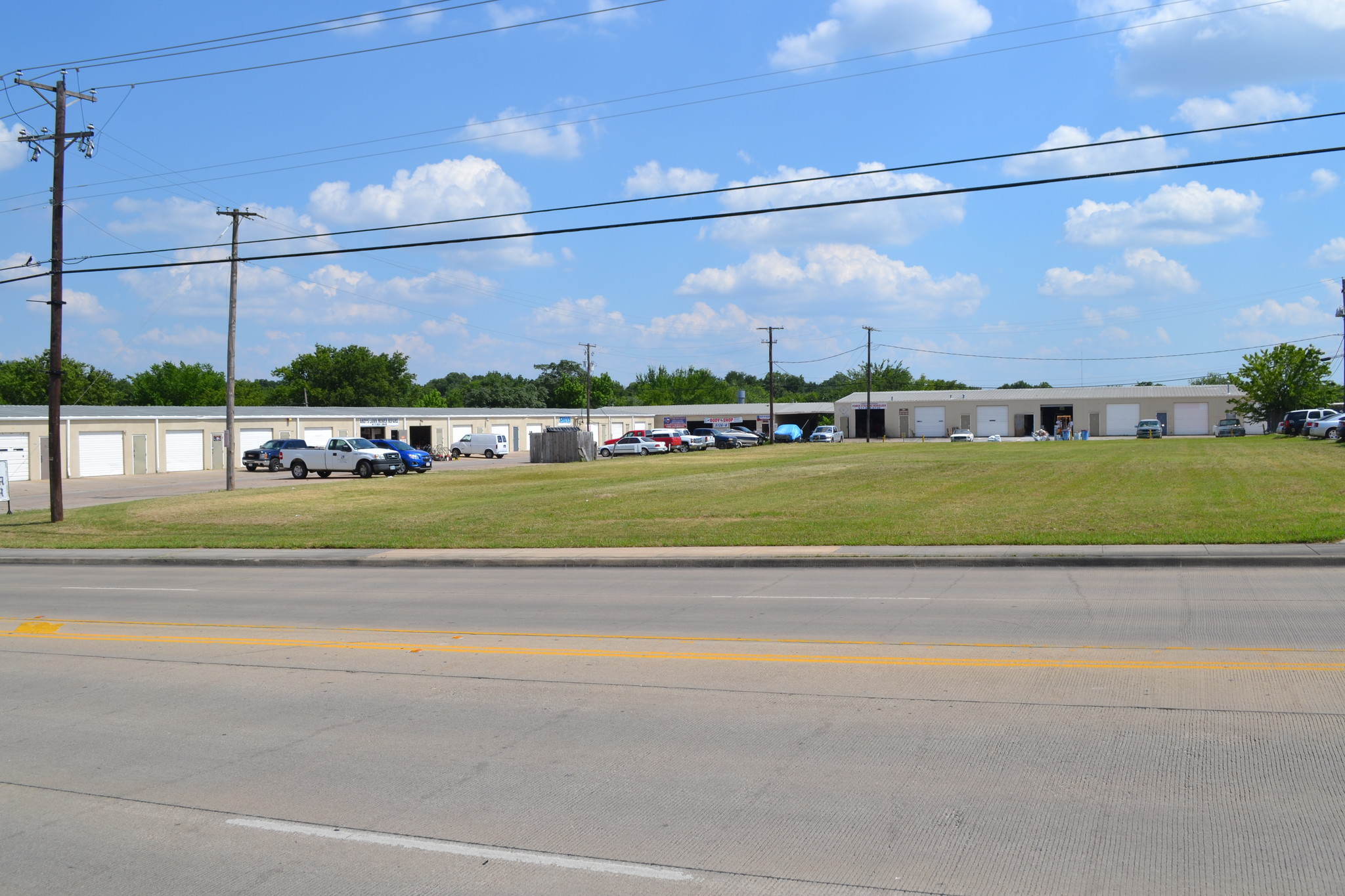 5126 Broadway Ave, Haltom City, TX for Rent