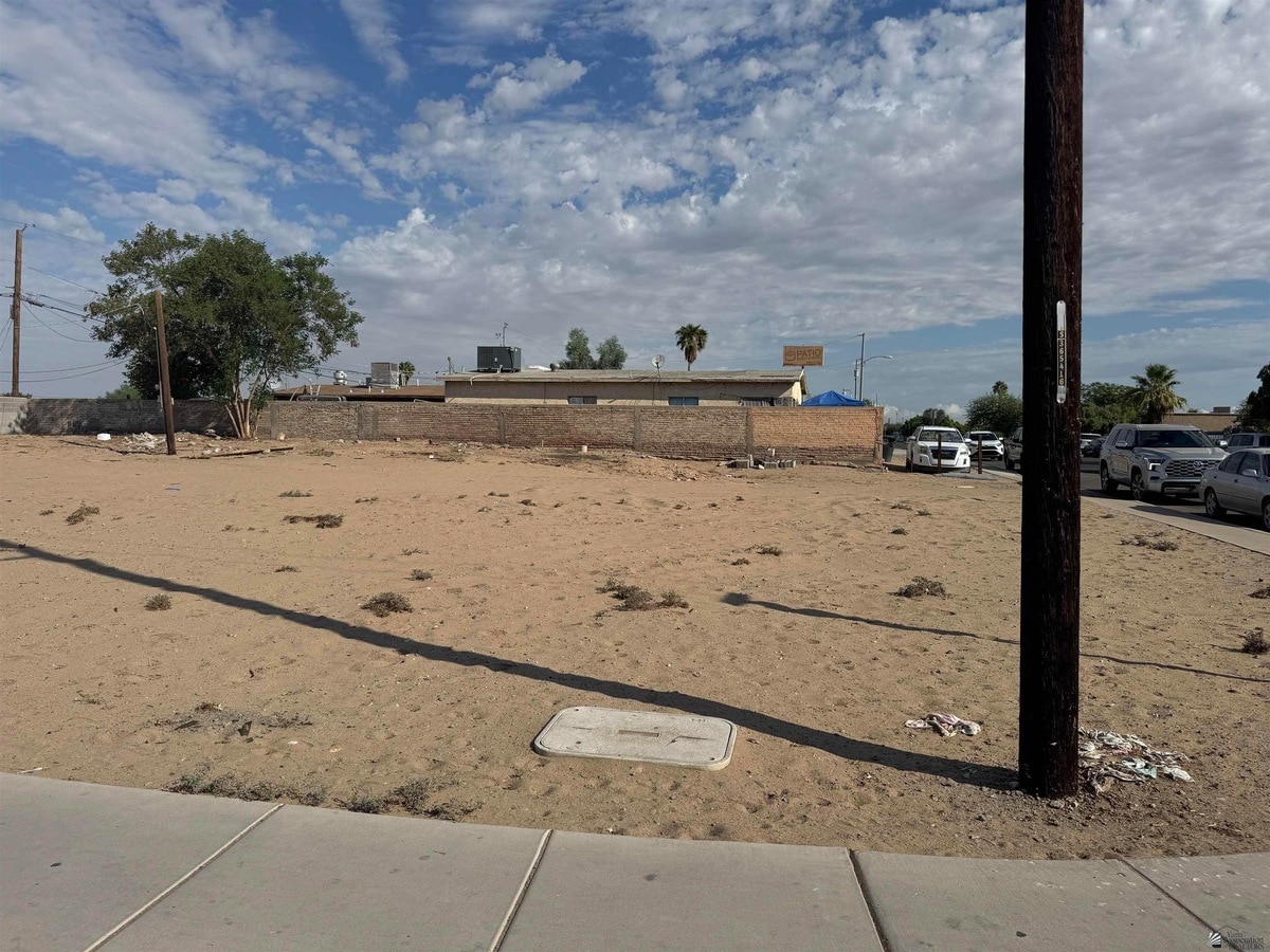 606 N 4th Ave, San Luis, AZ for Sale