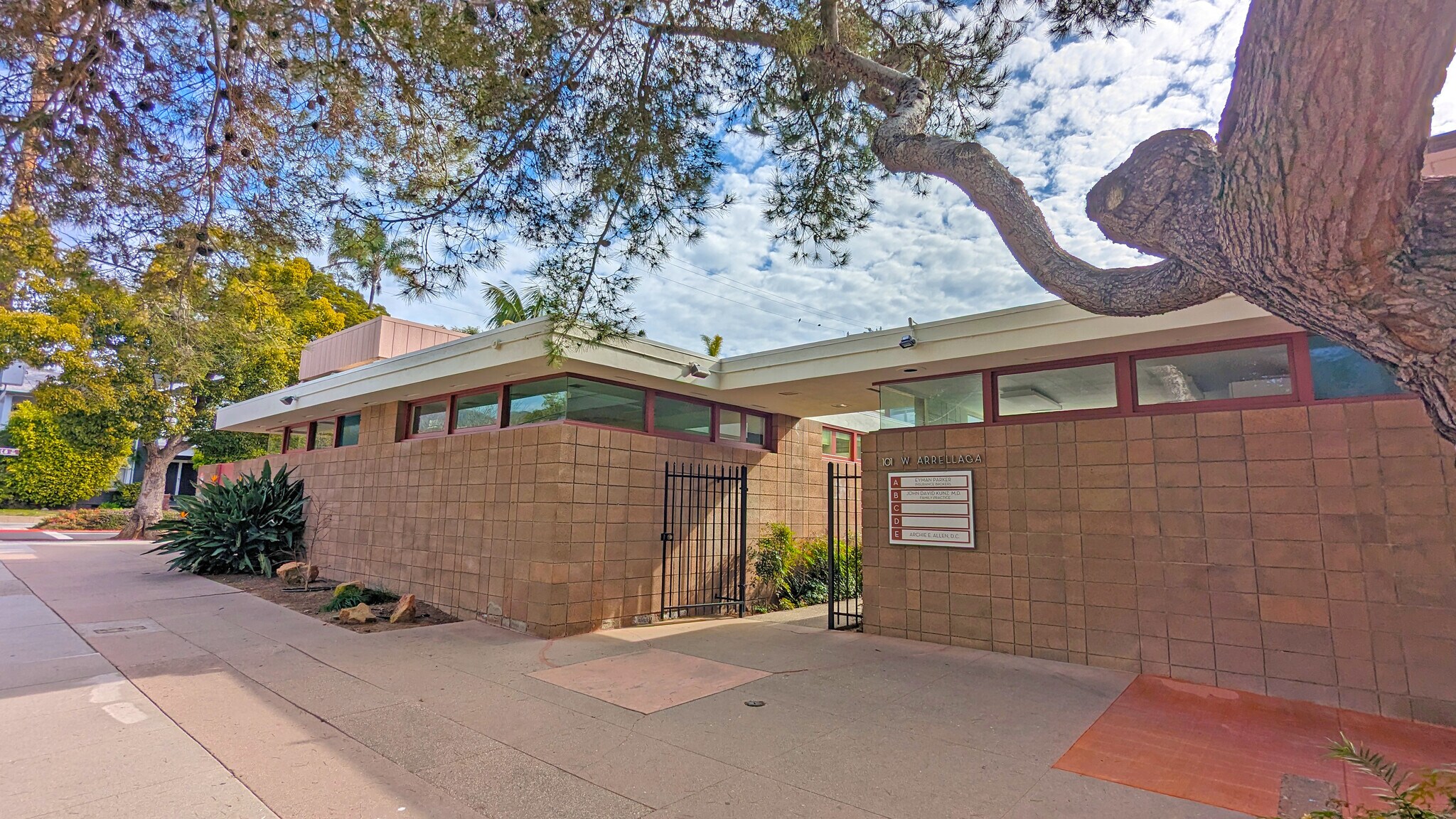 101 W Arrellaga St, Santa Barbara, CA for Sale