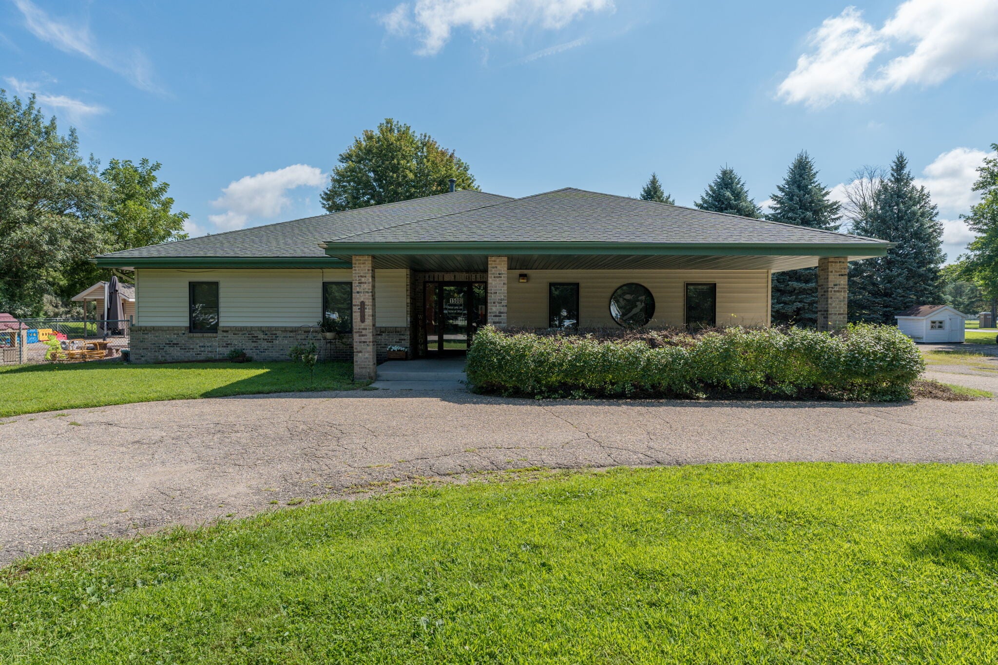 1500 Edgewood Blvd, North Mankato, MN for Sale