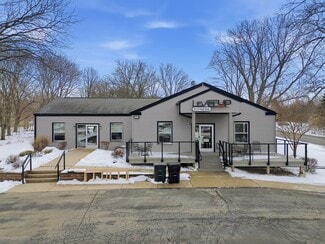 Stoughton, WI Freestanding - 225 Hoel Ave