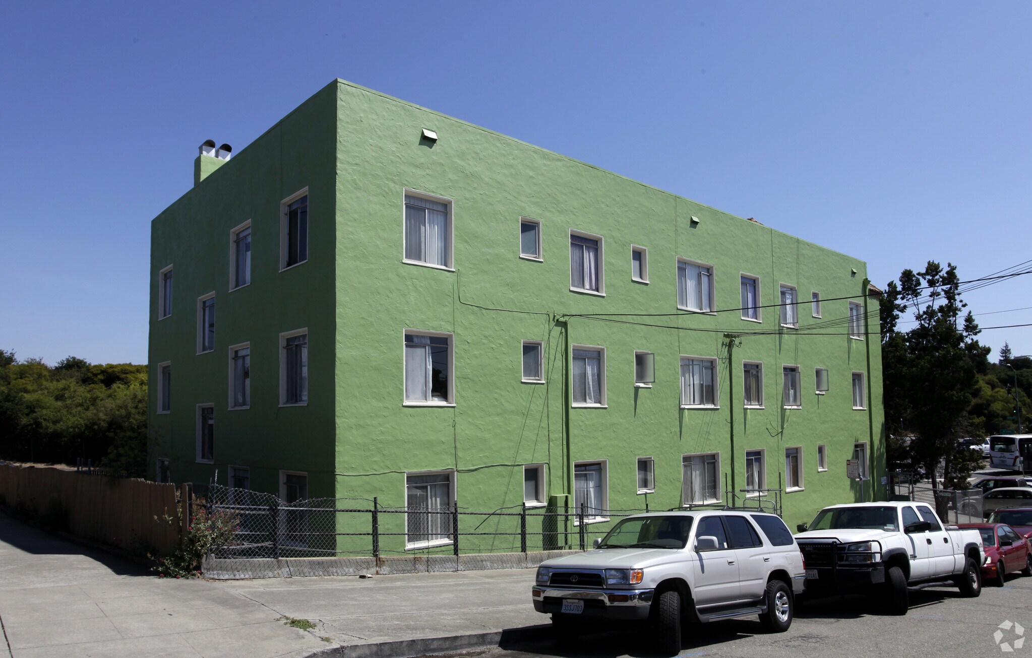 1458 E 33rd St, Oakland, CA for Sale