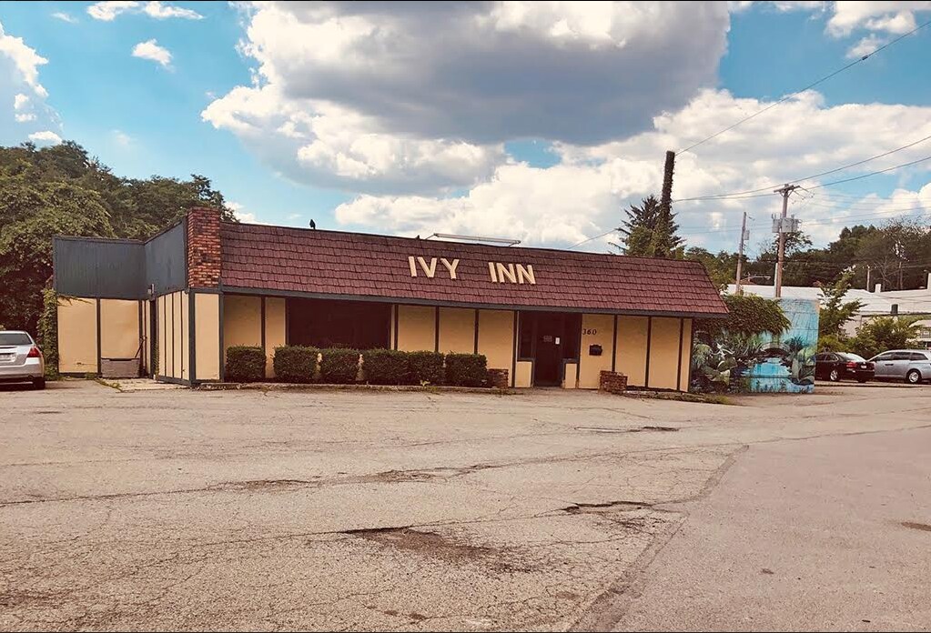 360 Castle Shannon Blvd Pittsburgh, PA 15234 Retail Property for Sale