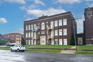Carlinville, IL Apartments - 218 & 220 S Broad Street