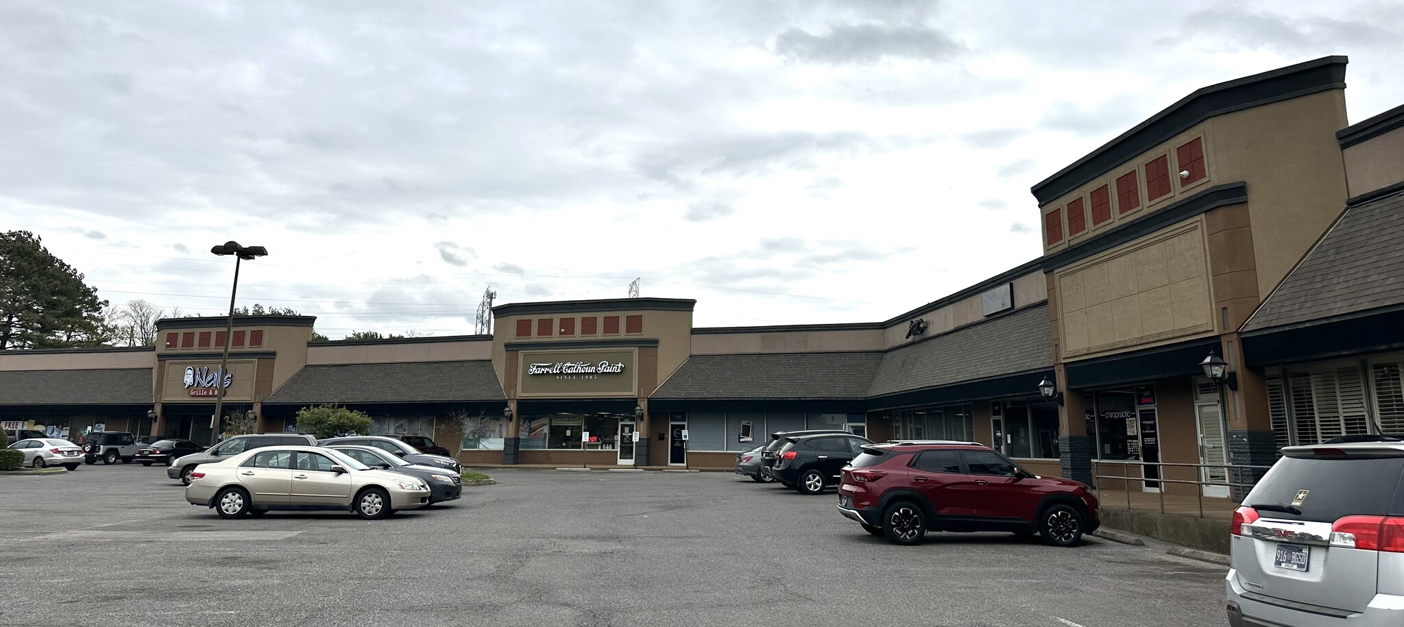 5700 Quince Rd, Memphis, TN for Rent