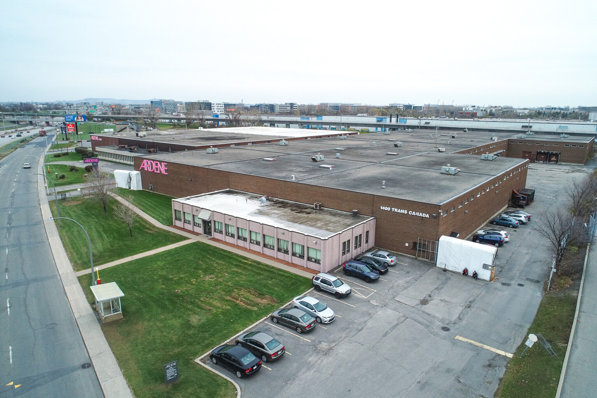 1400 Transcanadienne Rte Dorval, QC H9P 1H7 Industrial Property for