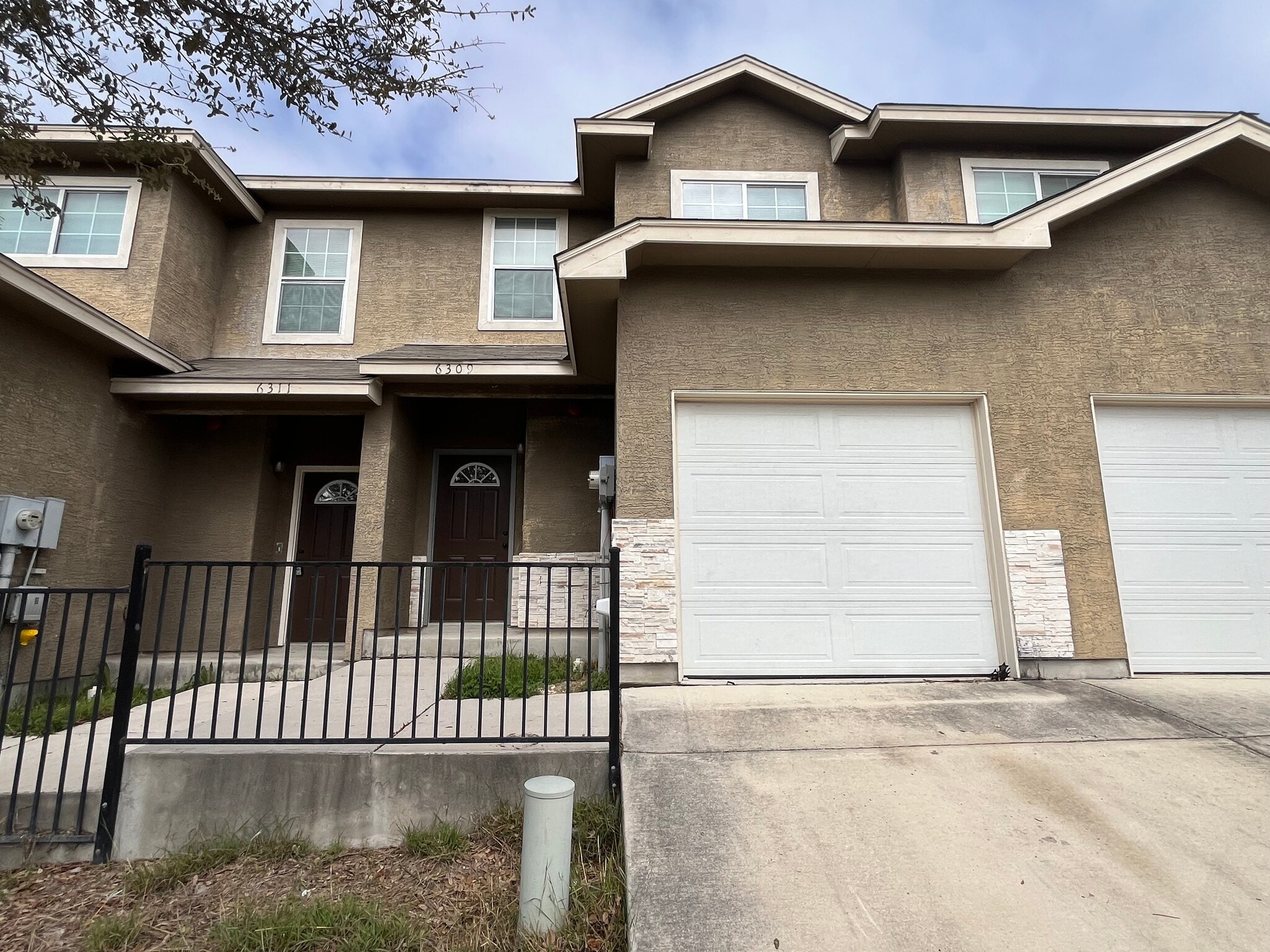 6309 Attucks Ln, San Antonio, TX for Sale