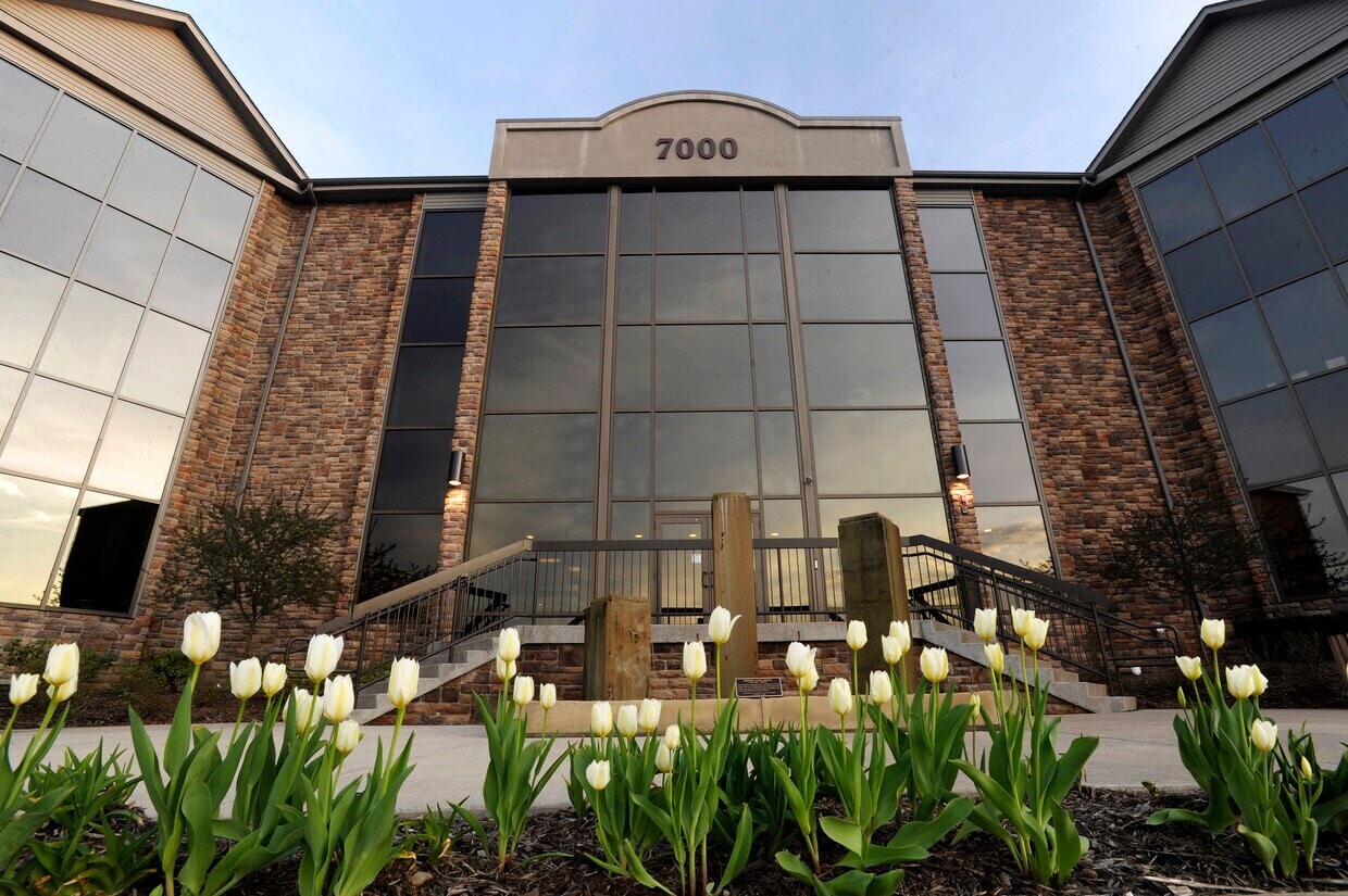 7000 Stonewood Dr, Wexford, PA for Rent