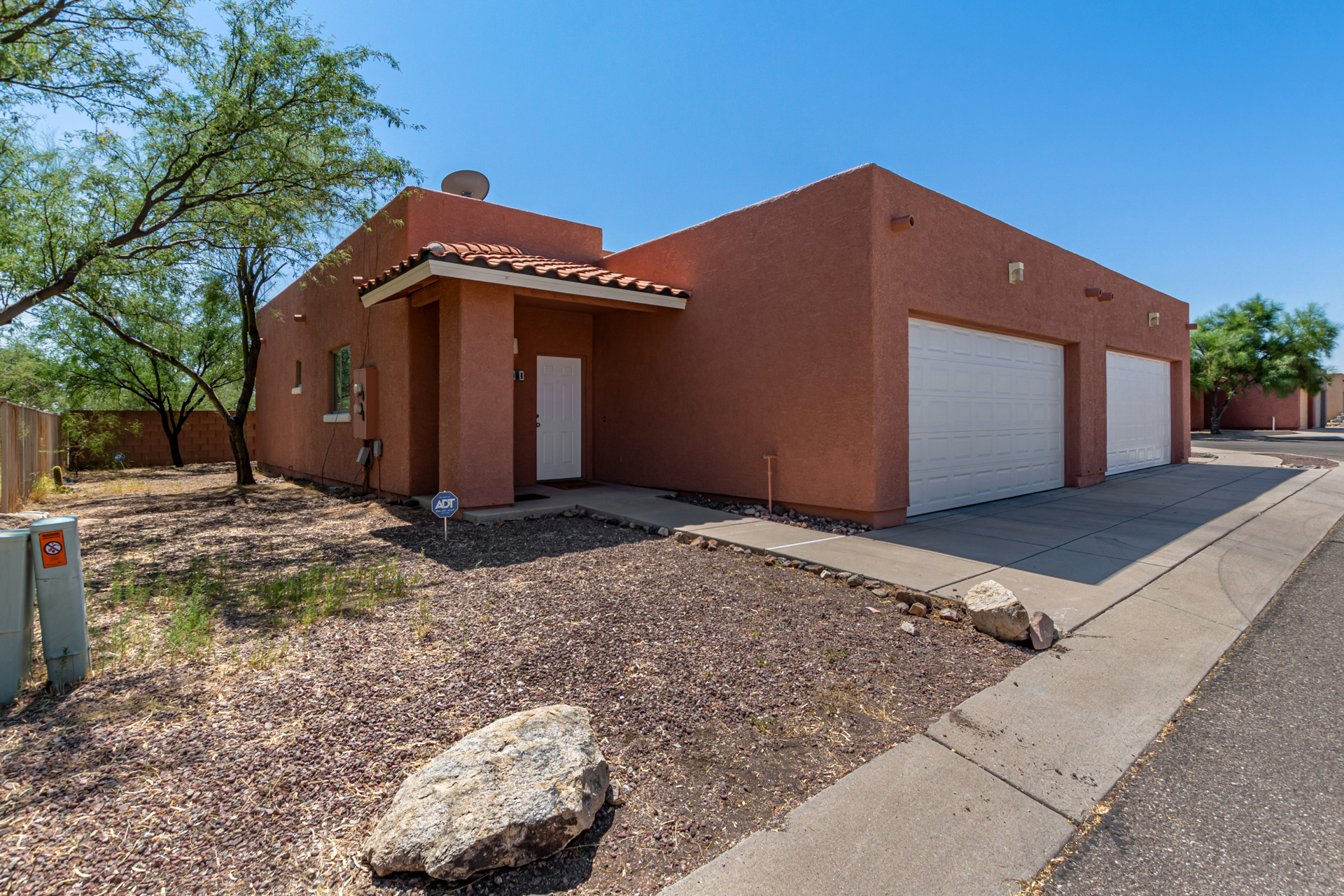 9040 E Spanyard Ct, Tucson, AZ for Sale