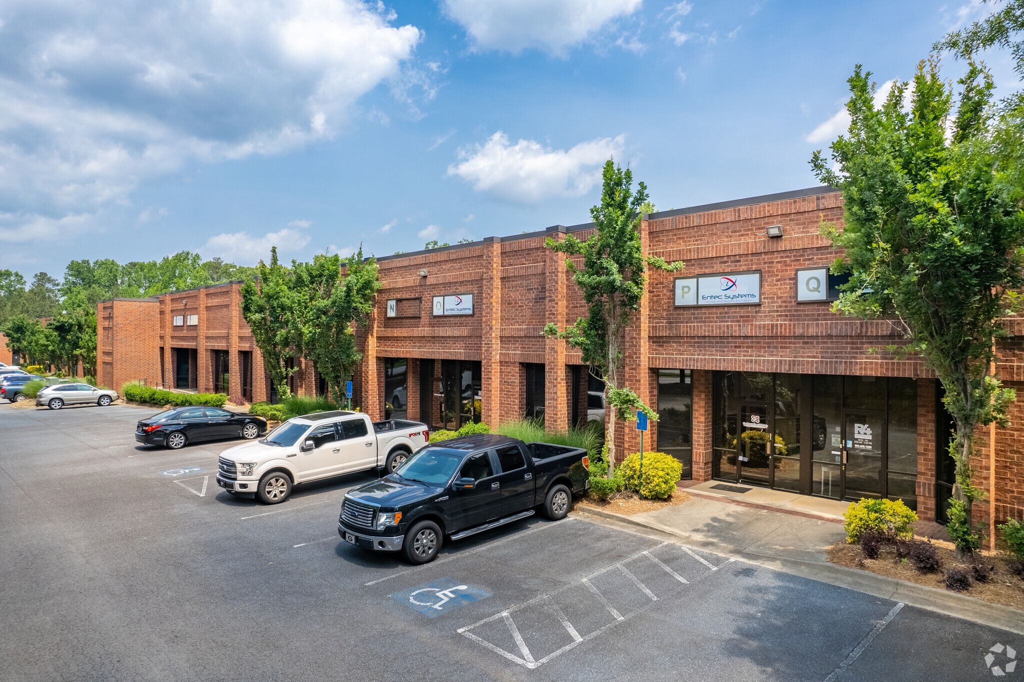 450 Satellite Blvd NE, Suwanee, GA for Rent