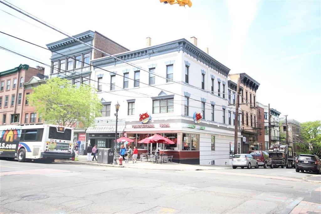 132-134 Washington St, Hoboken, NJ for Rent