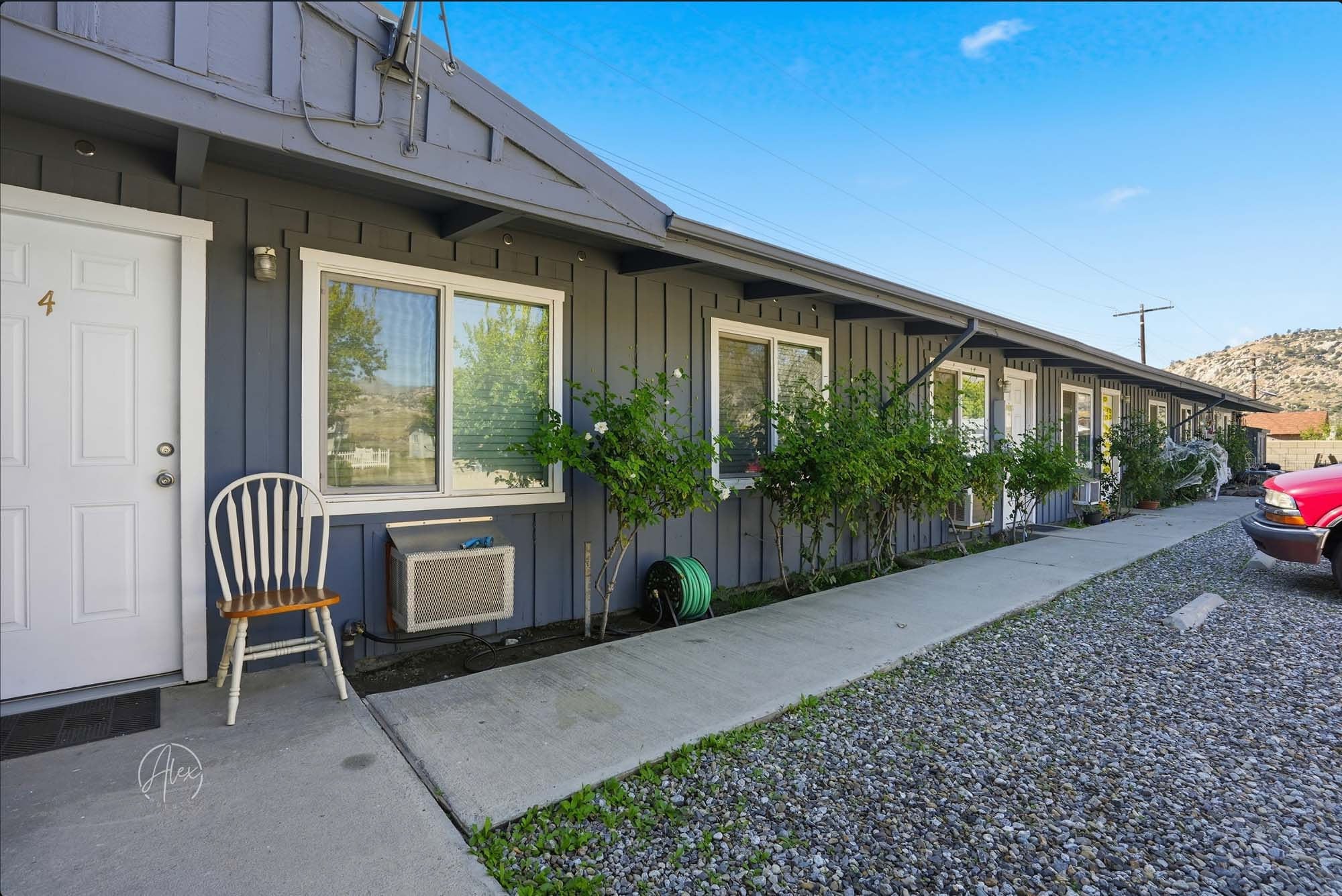 2100 Crestview Ave, Lake Isabella, CA for Sale