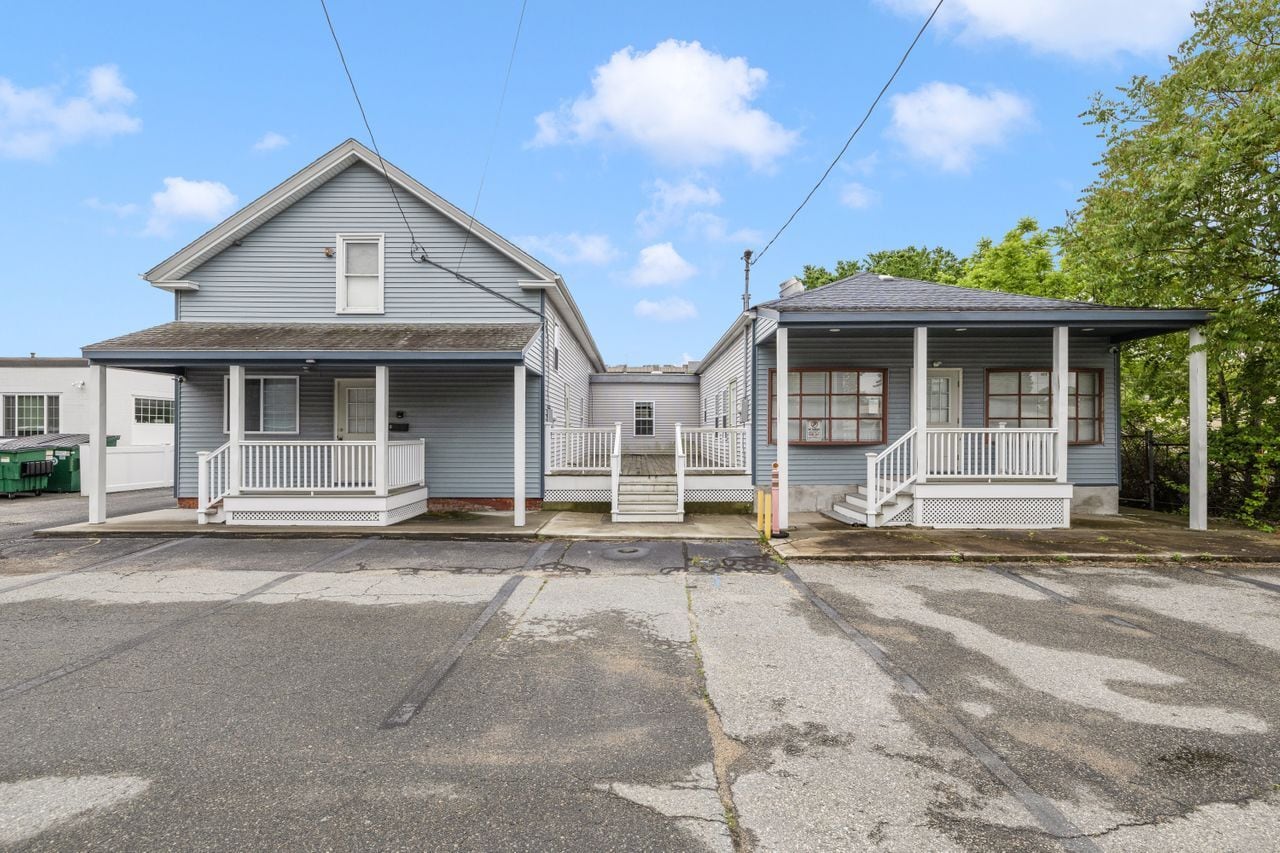 84-86 Kilvert St, Warwick, RI for Sale