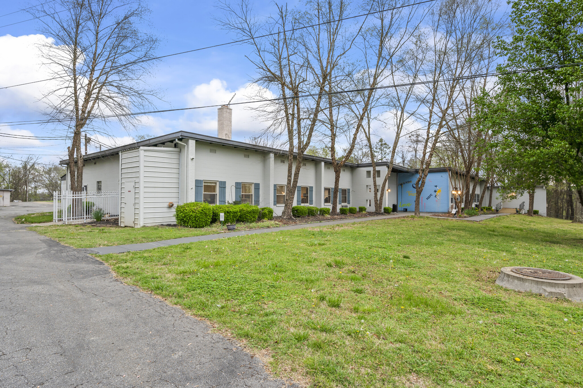 2727 Palmyra Rd, Palmyra, TN for Sale