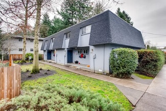 Portland, OR Apartments - 8102-8122 SW 31st Ave