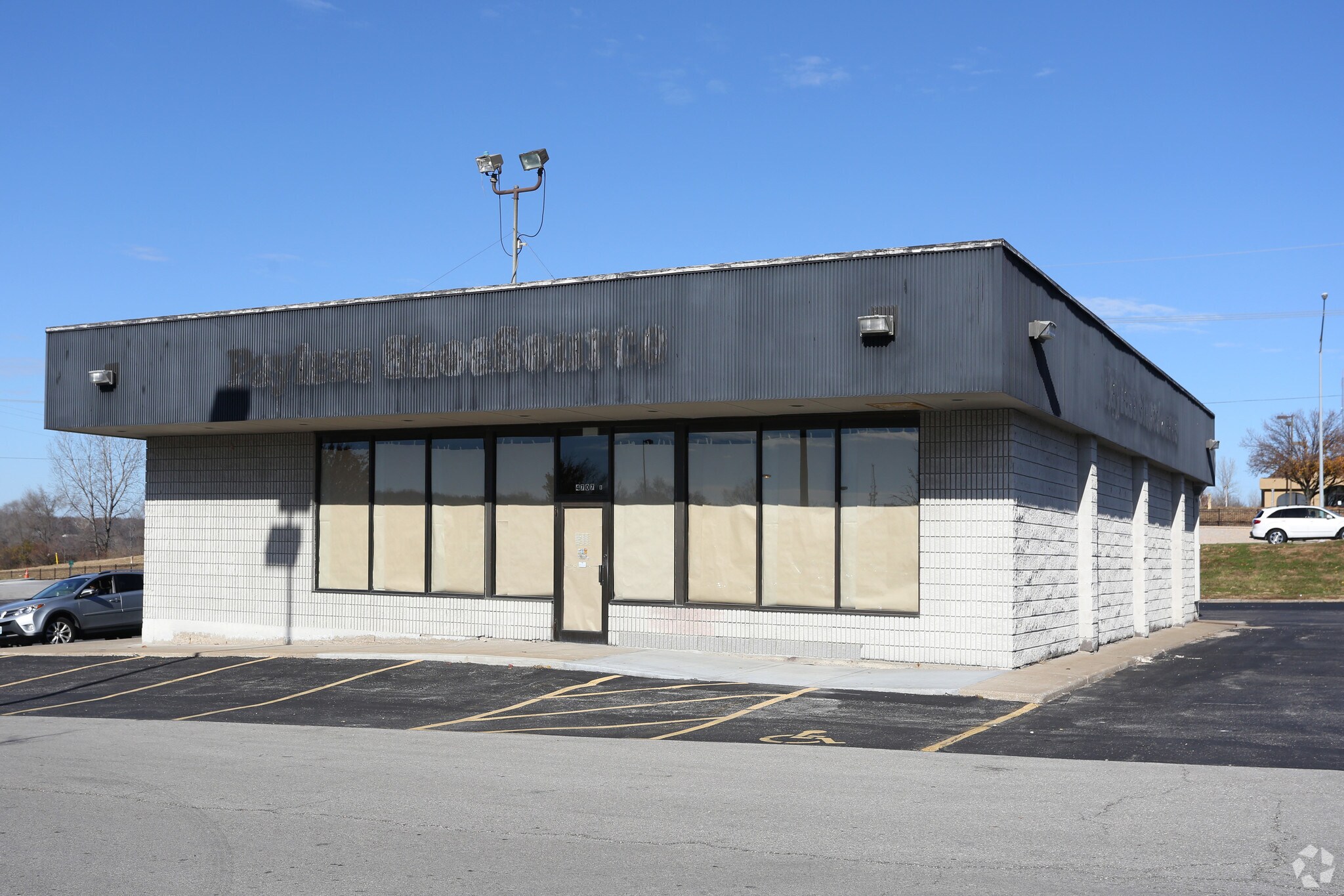 4707 E Bannister Rd, Kansas City, MO for Rent
