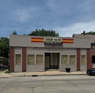 Evanston, IL Retail - 1942 Maple Ave
