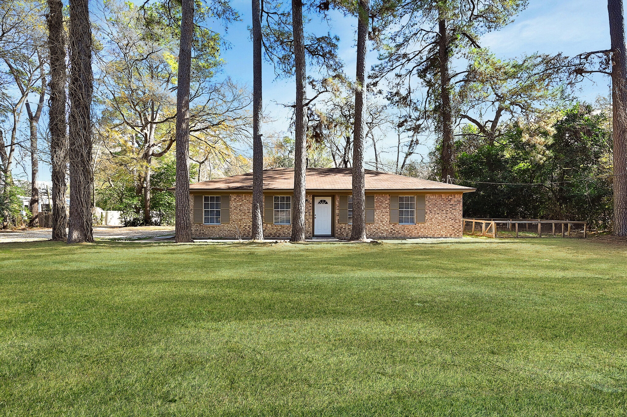 29806 Lazy Ln, Spring, TX for Rent