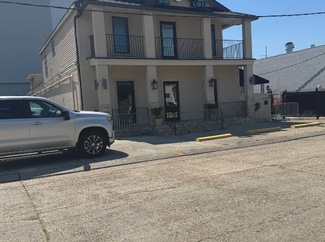 Metairie, LA Restaurant - 2708 Hullen St