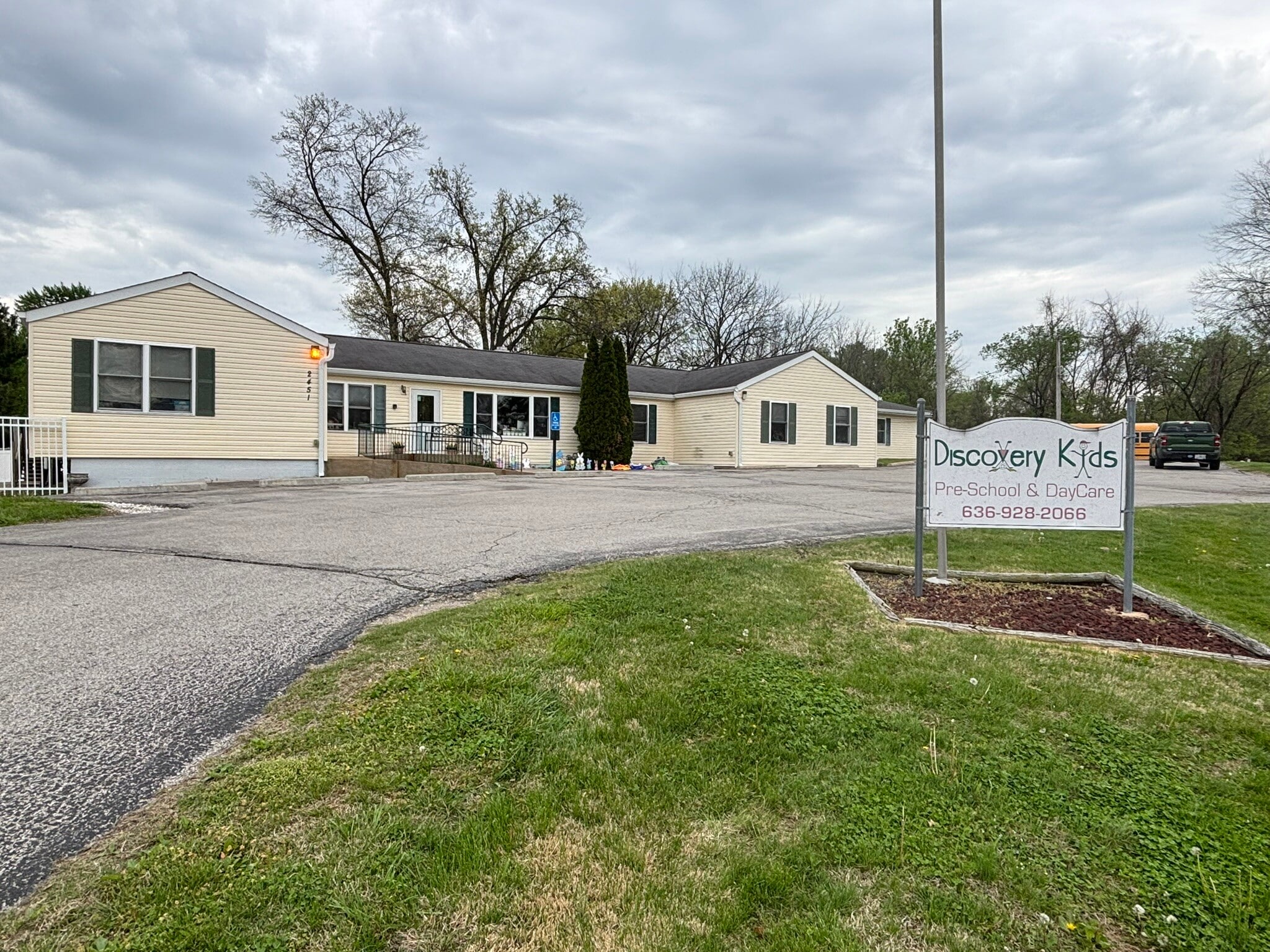 2451 Willott Rd, Saint Peters, MO for Sale