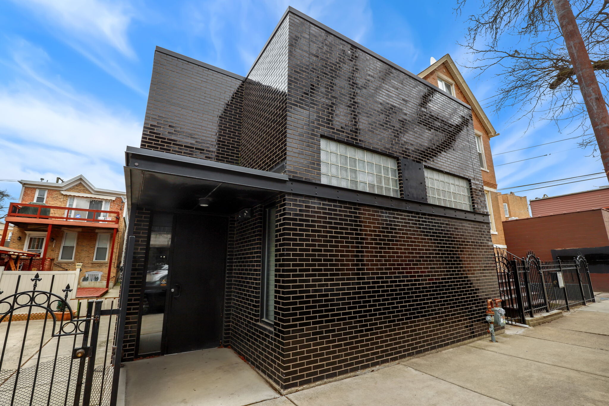 819 N California Ave, Chicago, IL for Sale