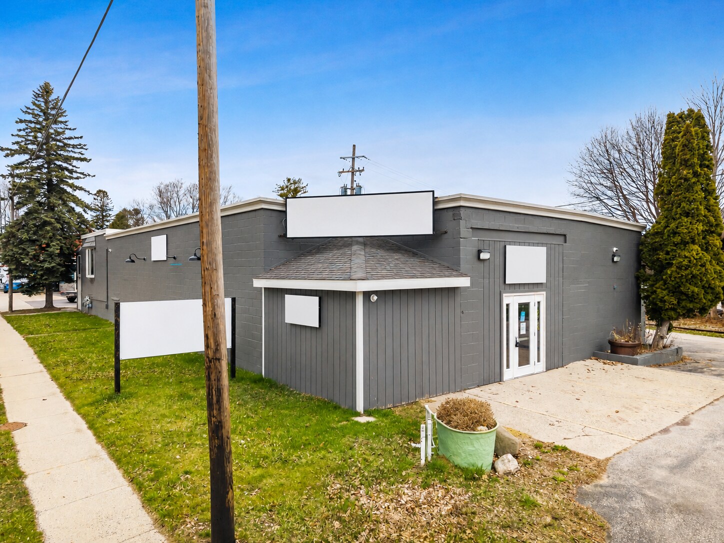 108 U.S. 23, Harrisville, MI for Sale