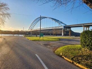 Moundsville, WV Department Store - 107 13th St Moundsville, WV Department Store - 107 13th St