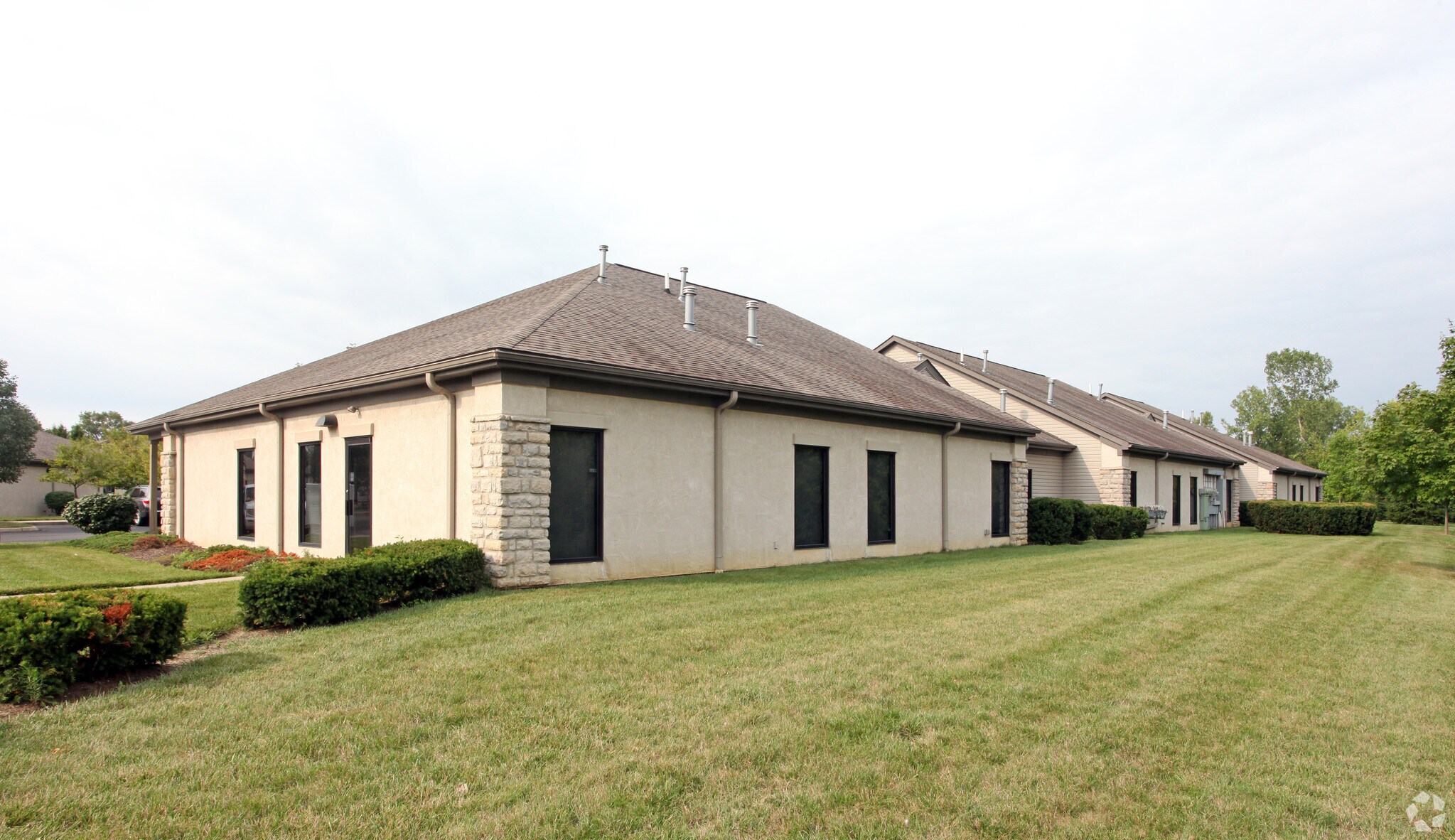 5970 Wilcox Pl, Dublin, OH for Rent