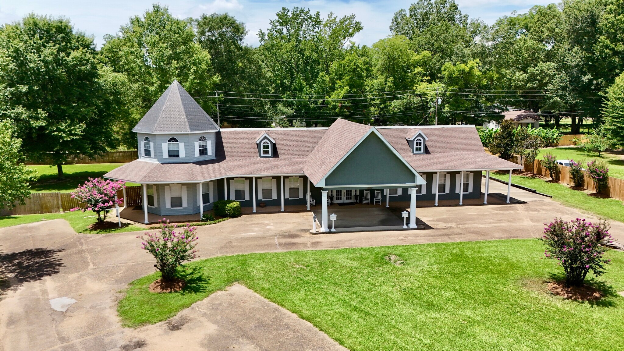 807 Monroe St, Clinton, MS for Sale